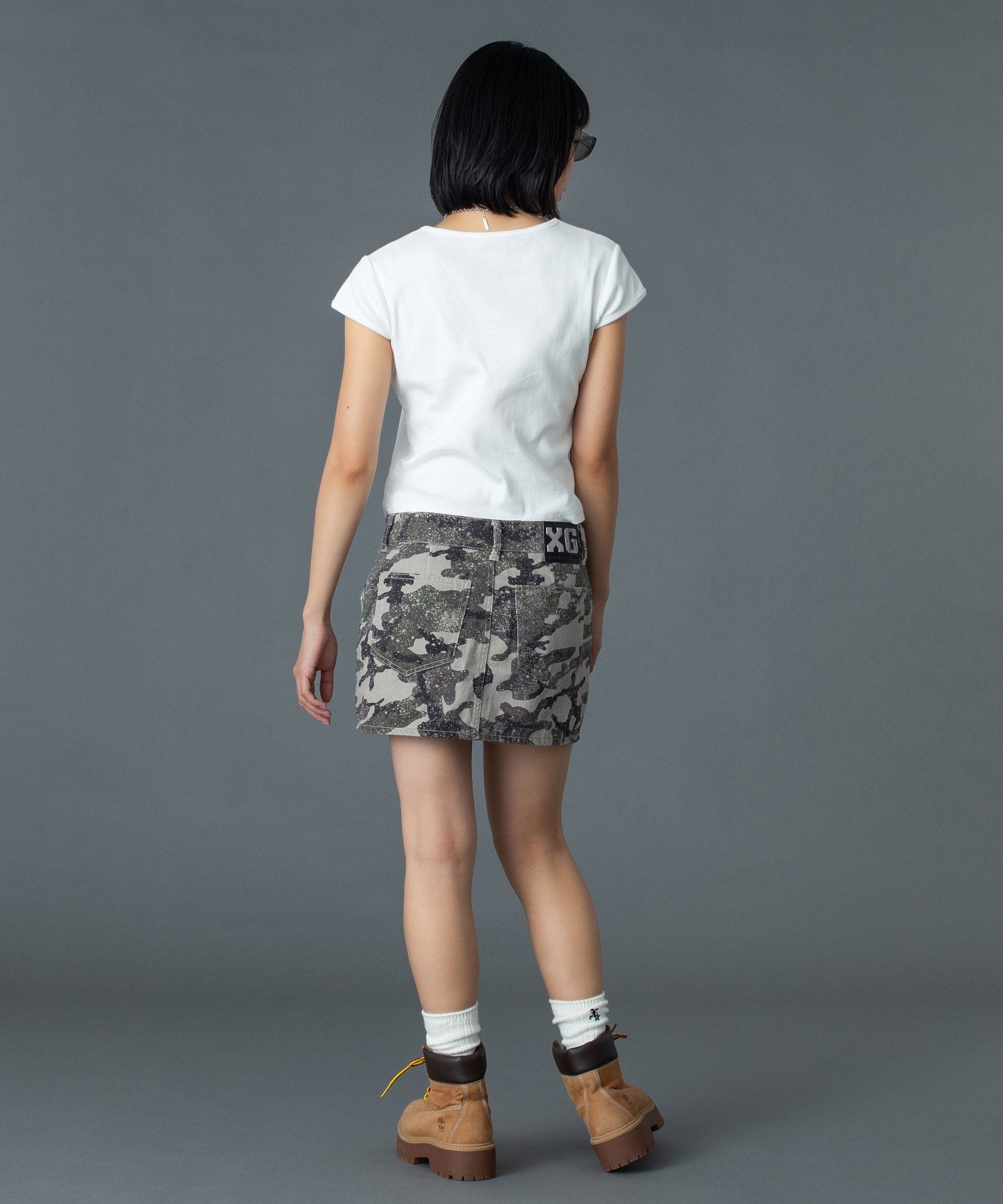 RHINESTONE OVAL CURSIVE LOGO S/S BABY TEE