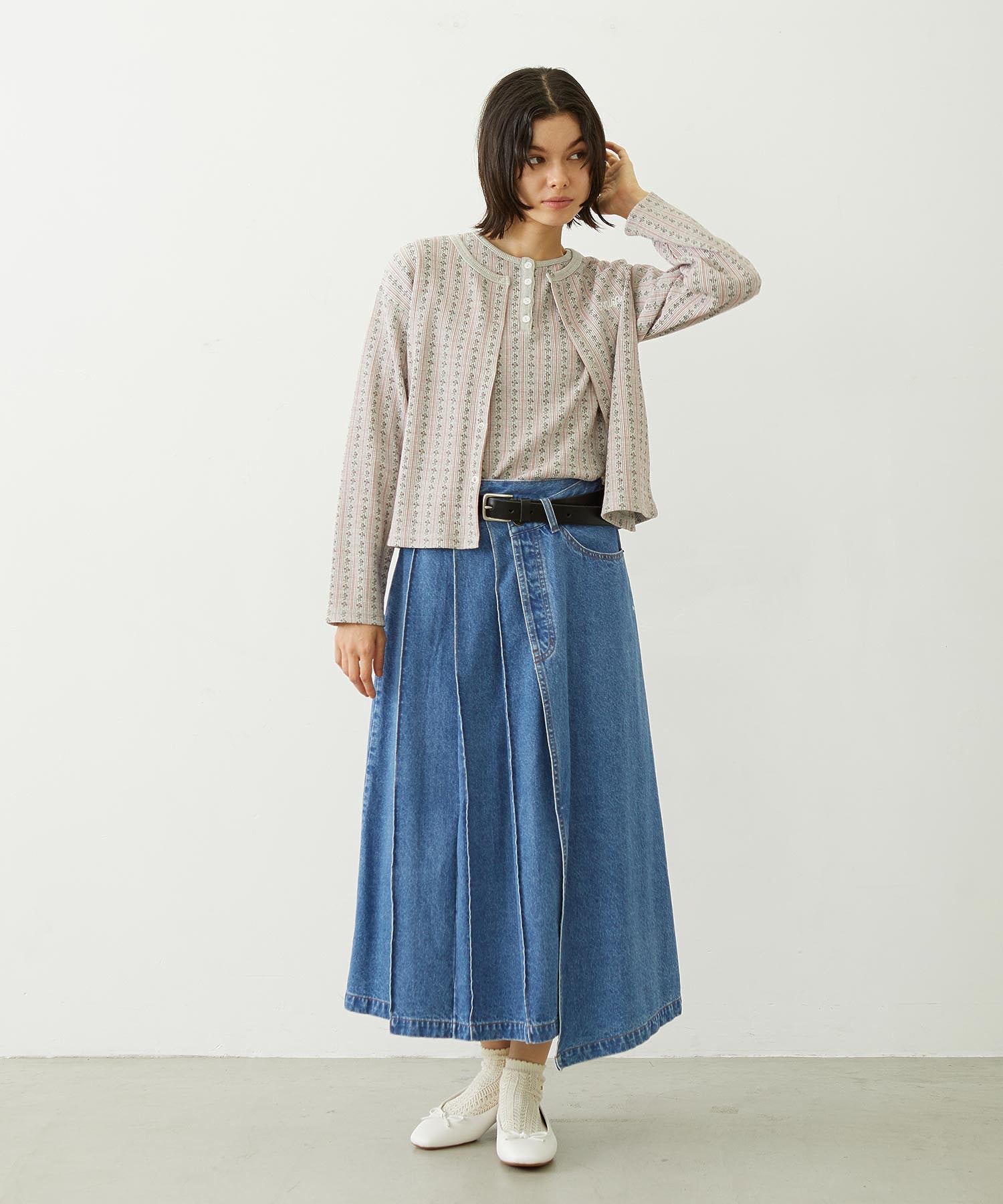 STRIPED FLOWER WAFFLE CARDIGAN