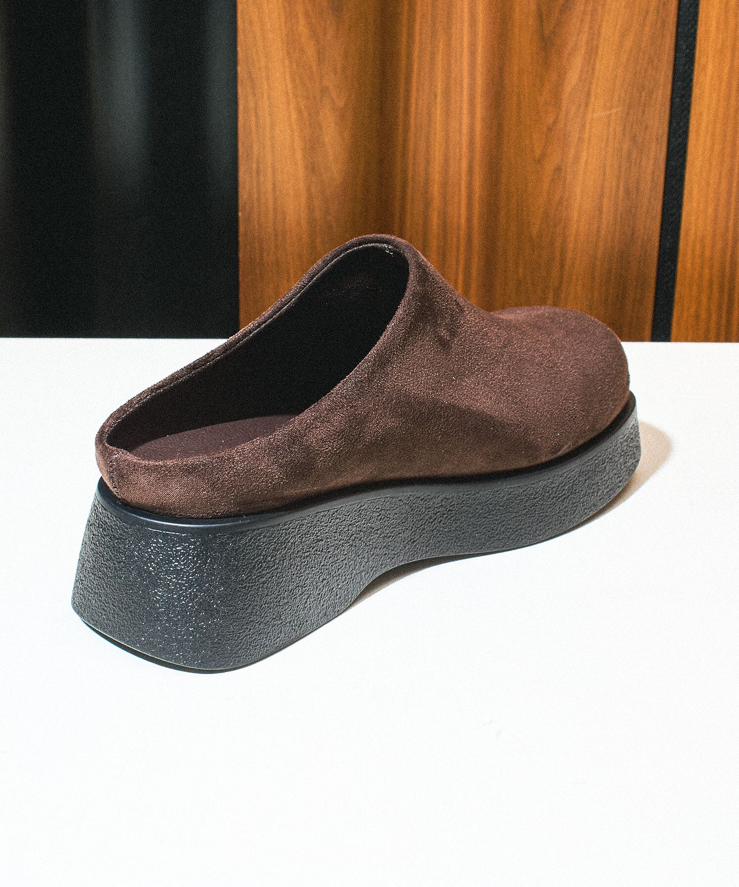 CLOG SHOES