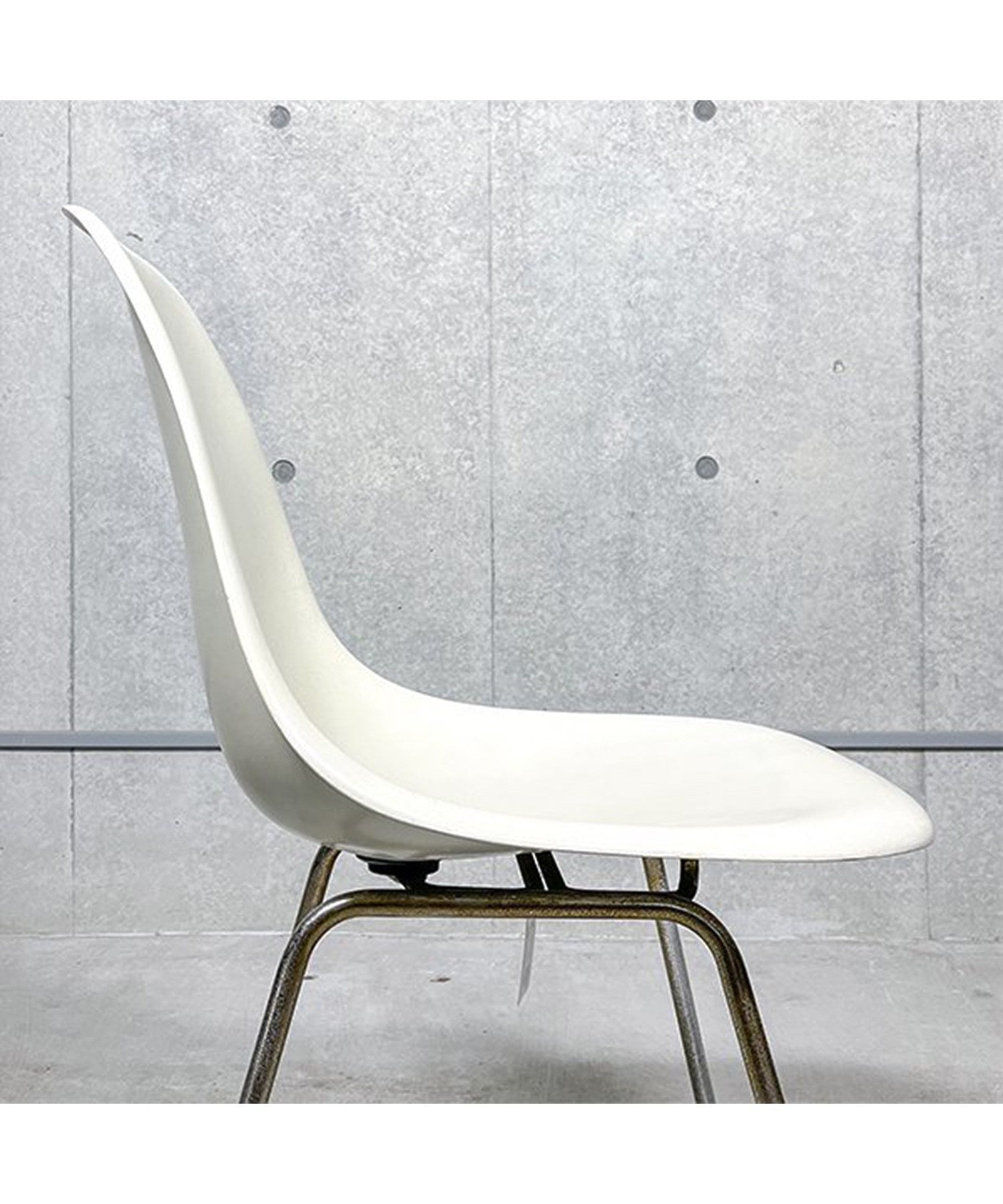 HermanMiller Side Shell / Parchment