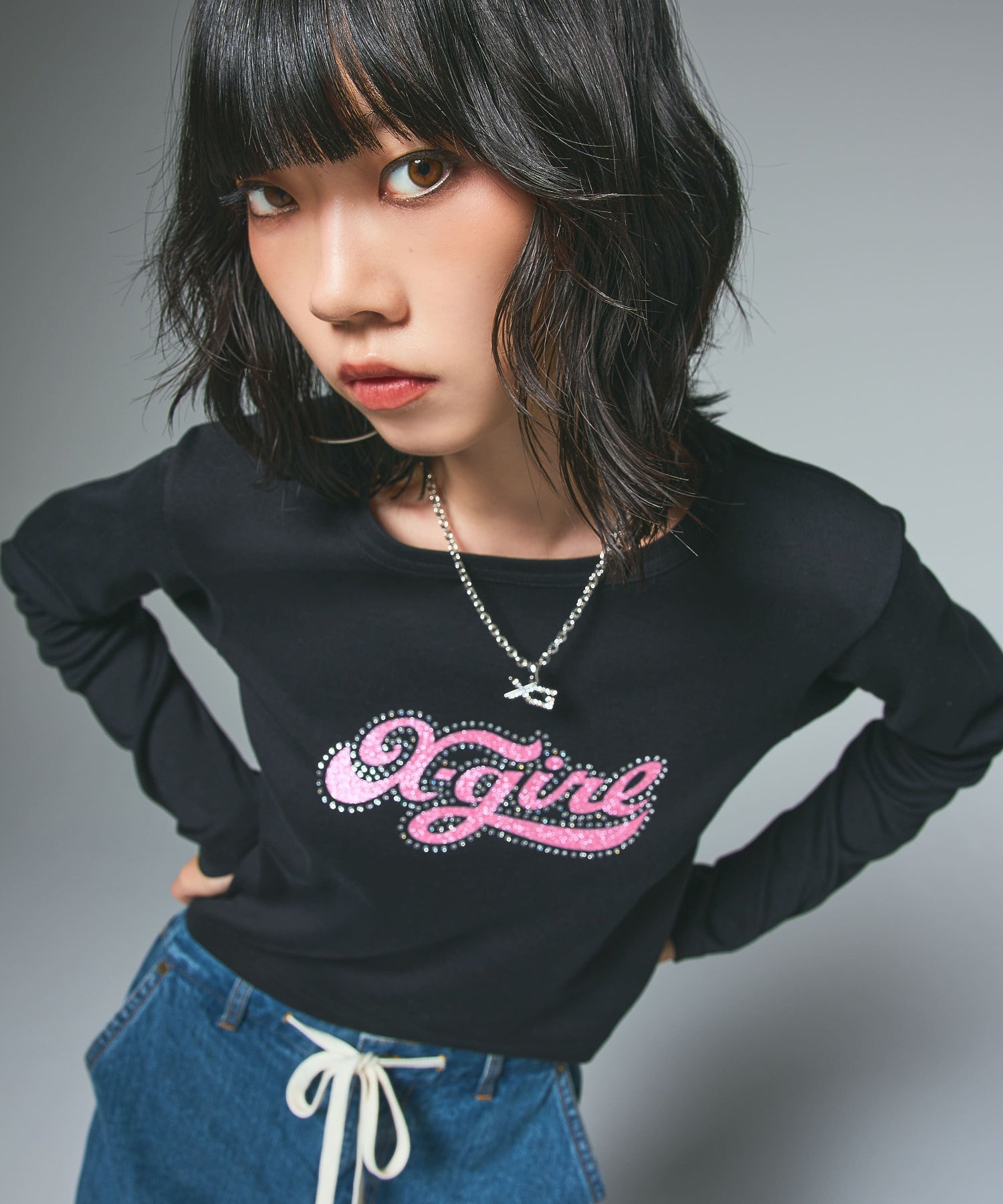 RHINESTONE AND GLITTER LOGO L/S BABY TEE