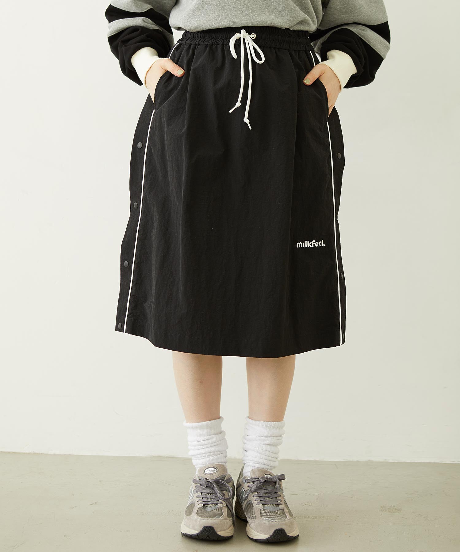 CUTOUT LOGO TRACK SKIRT