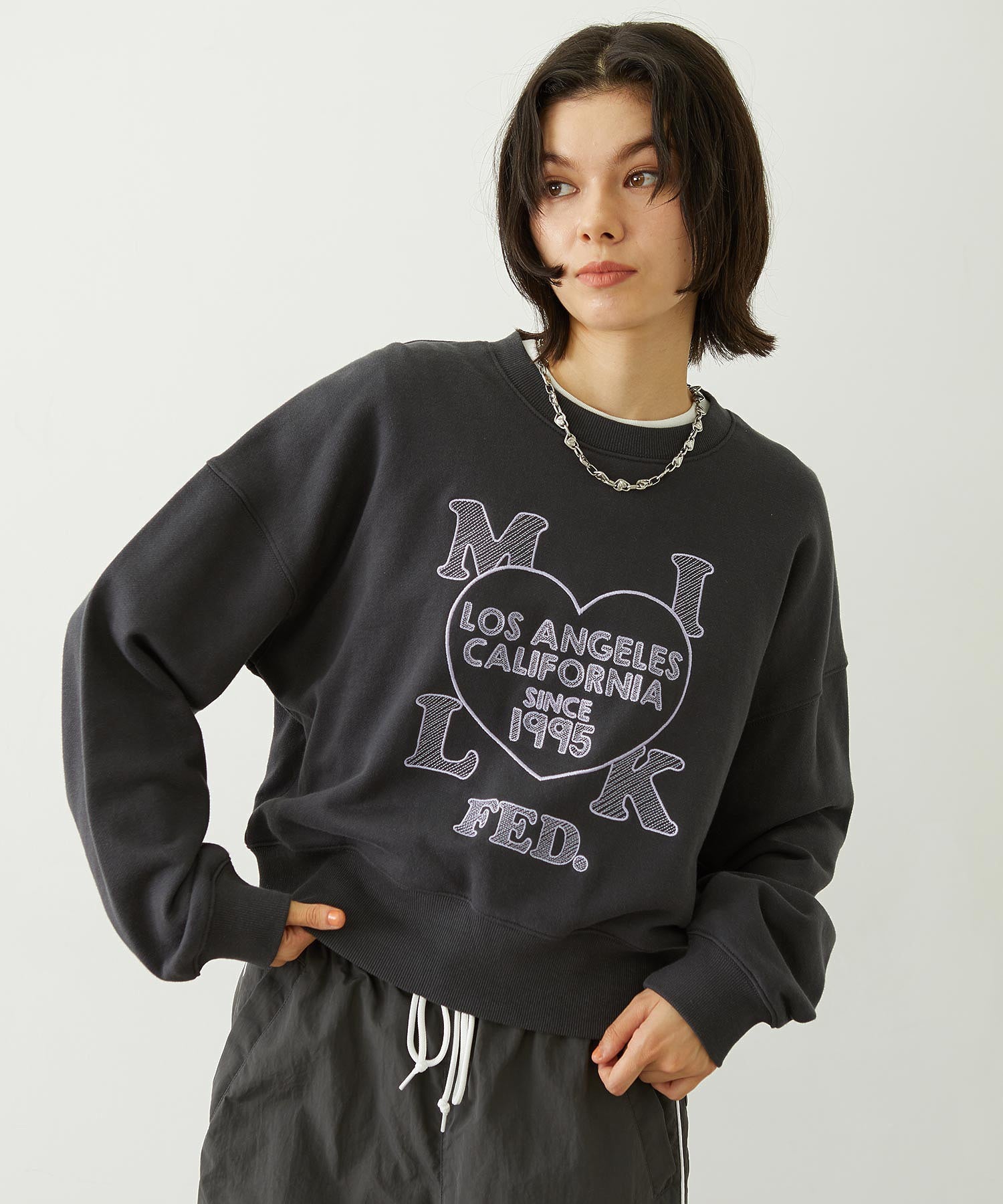 STITCHED HEART LOGO SHORT CREW SWEAT