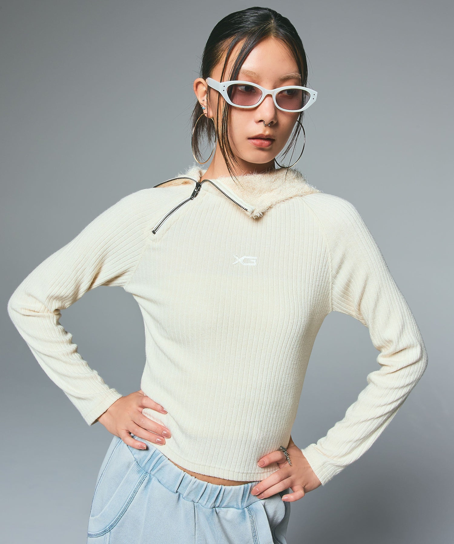 HAIRY HOODED HALF ZIP TOP