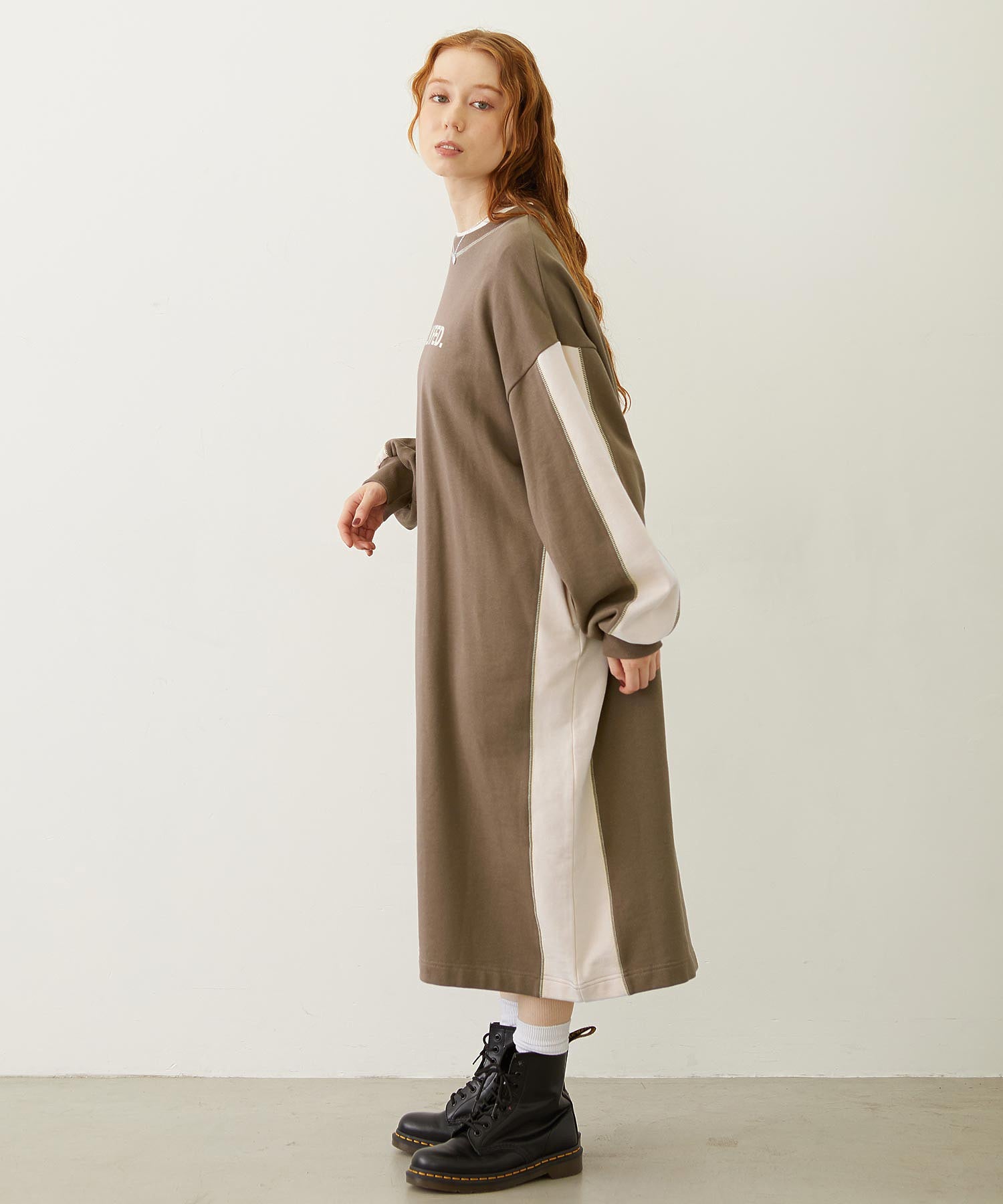 SIDE LINE SWEAT DRESS
