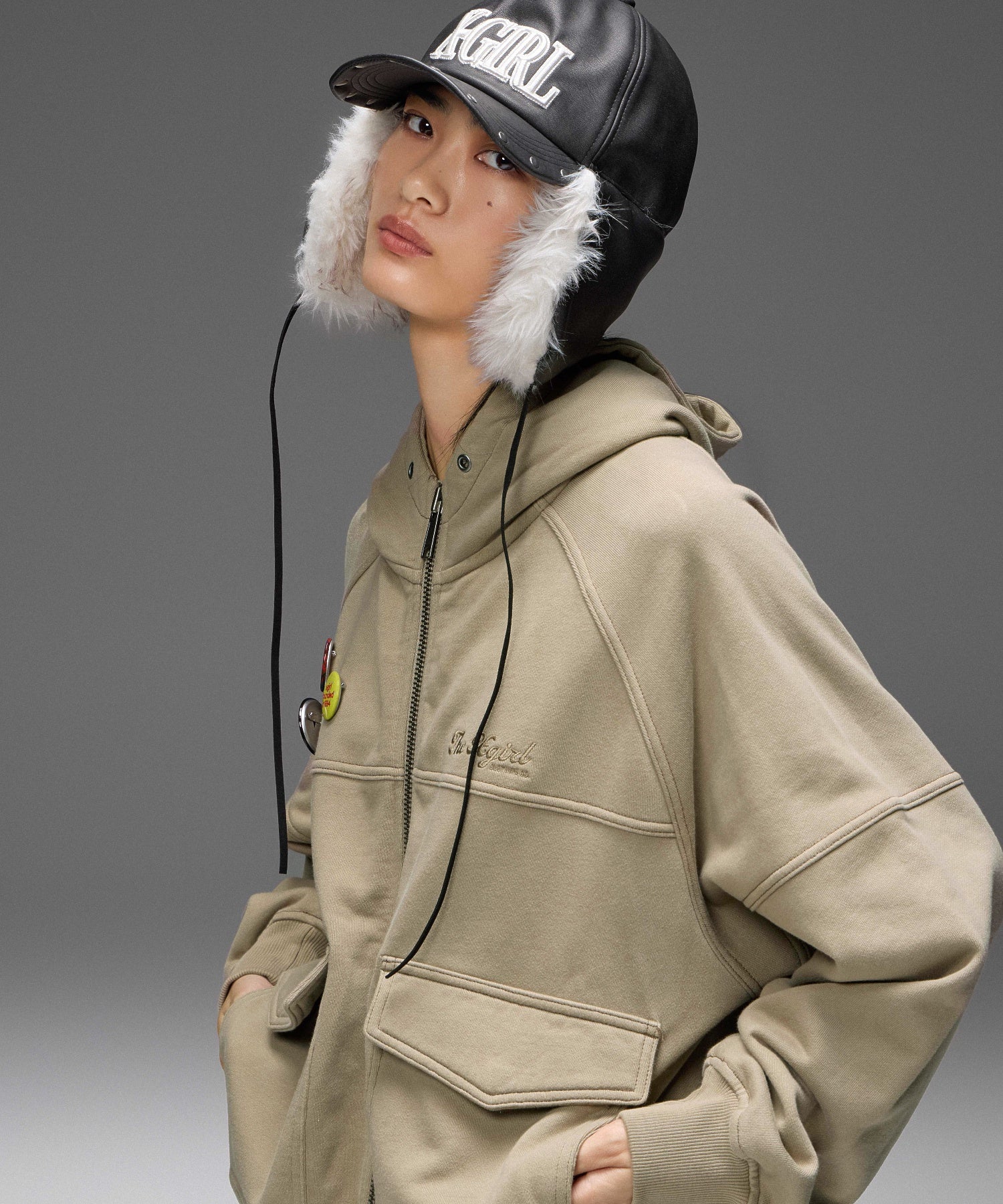 ARCH LOGO AND FACE HOODED SWEAT JACKET