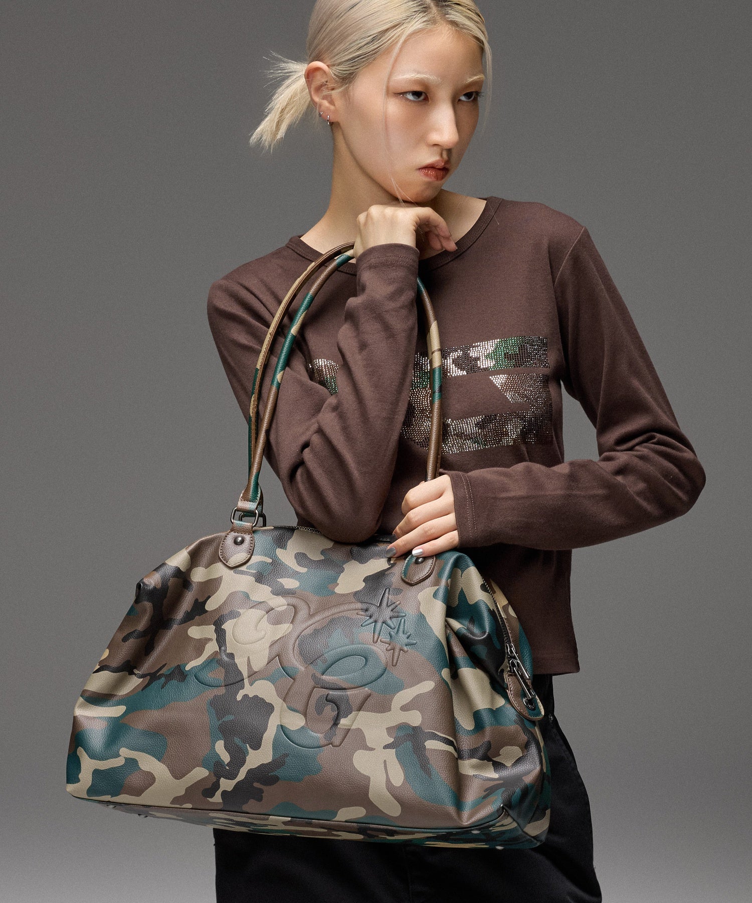 EMBOSSED XG LOGO BOSTON BAG