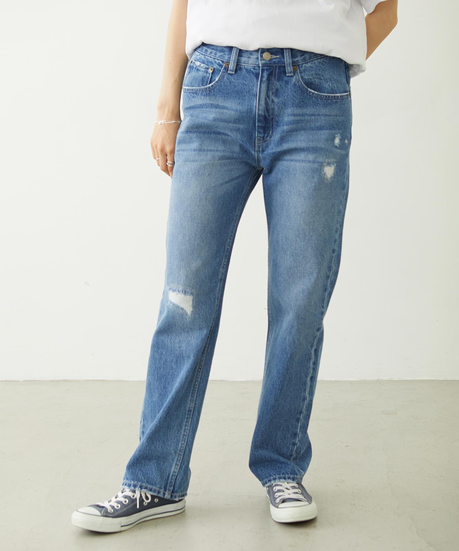 REPAIR DETAIL DENIM PANTS