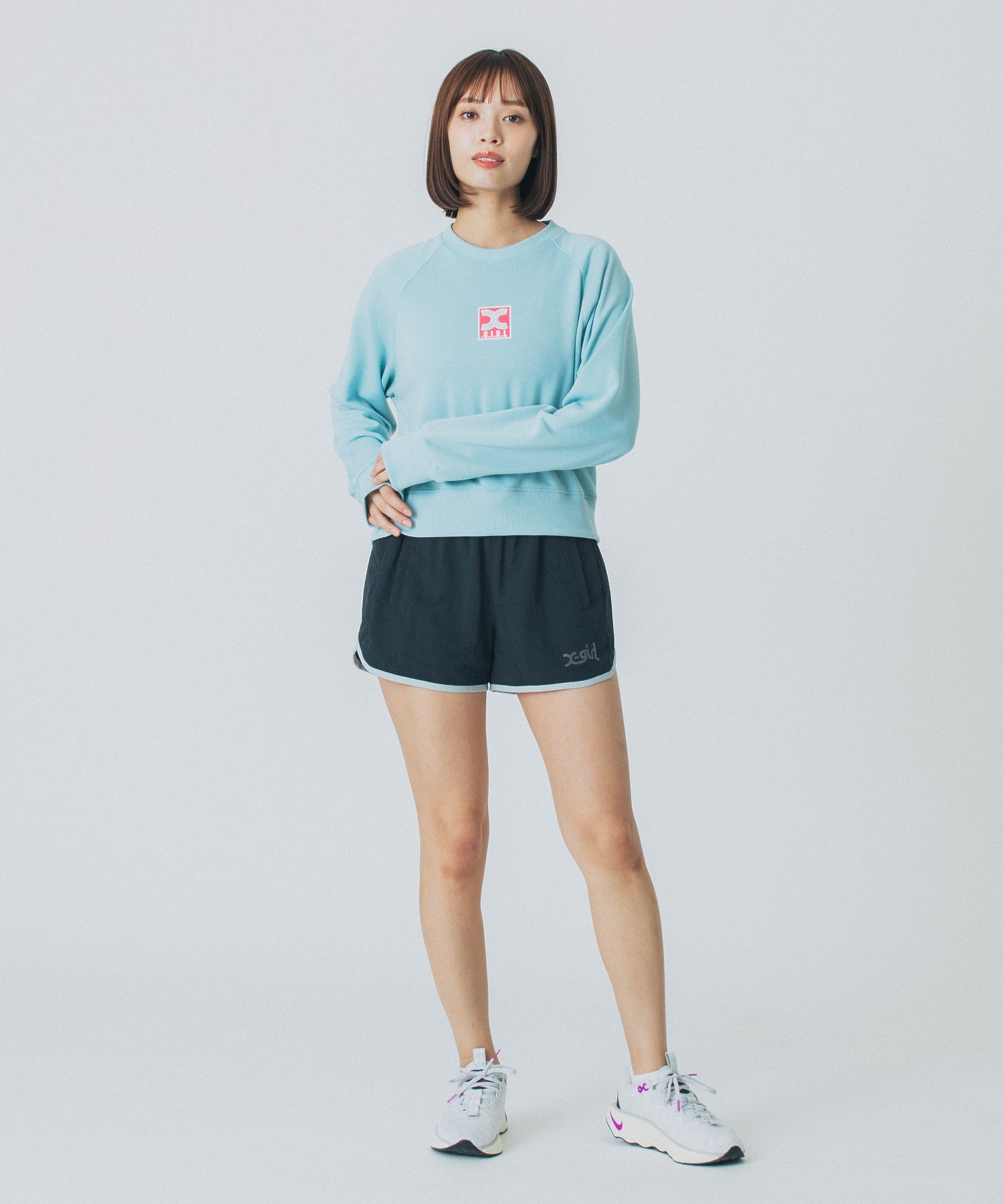 SHORT CREWNECK SWEATSHIRT