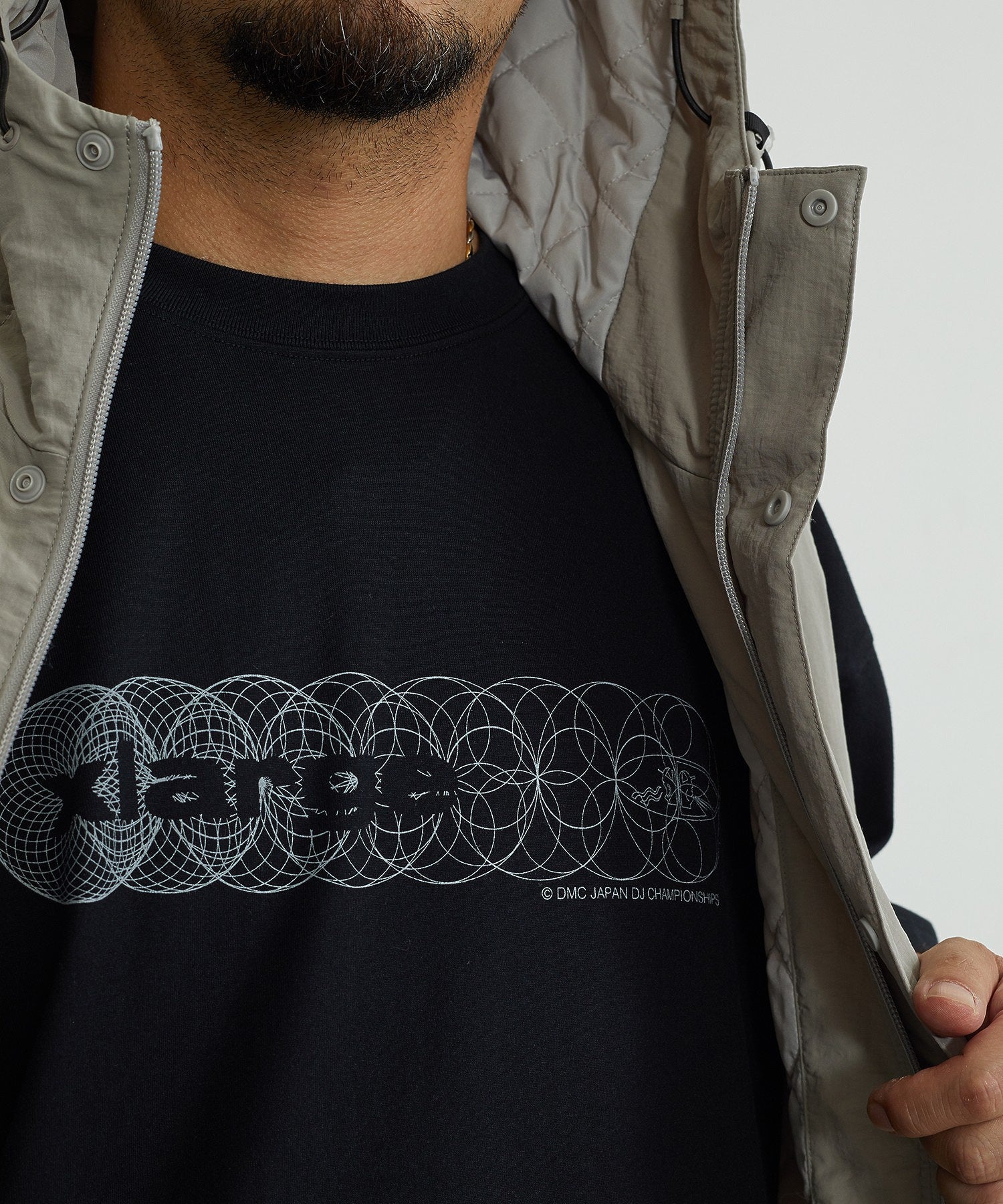 XLARGE×DMC S/S TEE