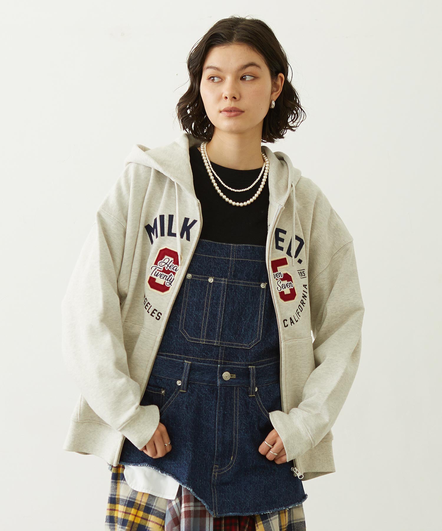 COLLEGE LOGO PATCH ZIP UP HOODIE