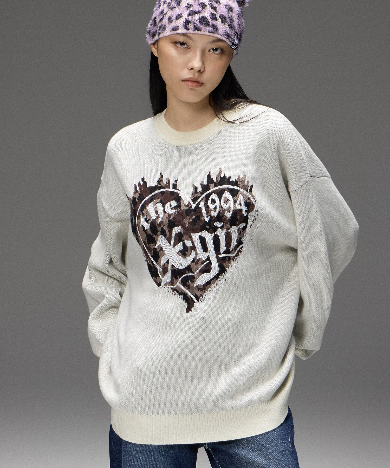 LEOPARD HEART LOGO JACQURD KNIT TOP