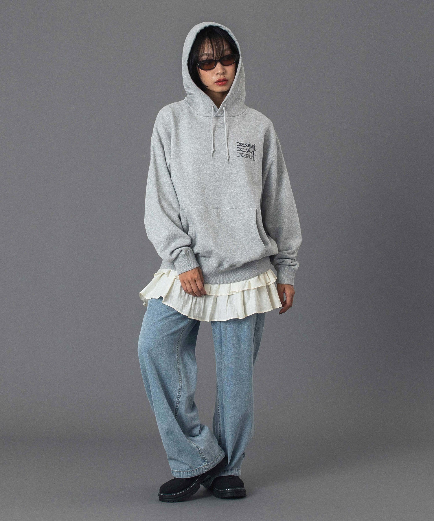 GEOMETRIC MILLS LOGO SWEAT HOODIE