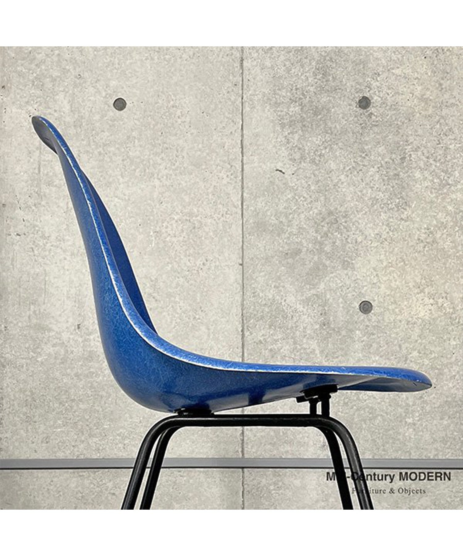 HermanMiller Side Shell / Ultramarine Blue