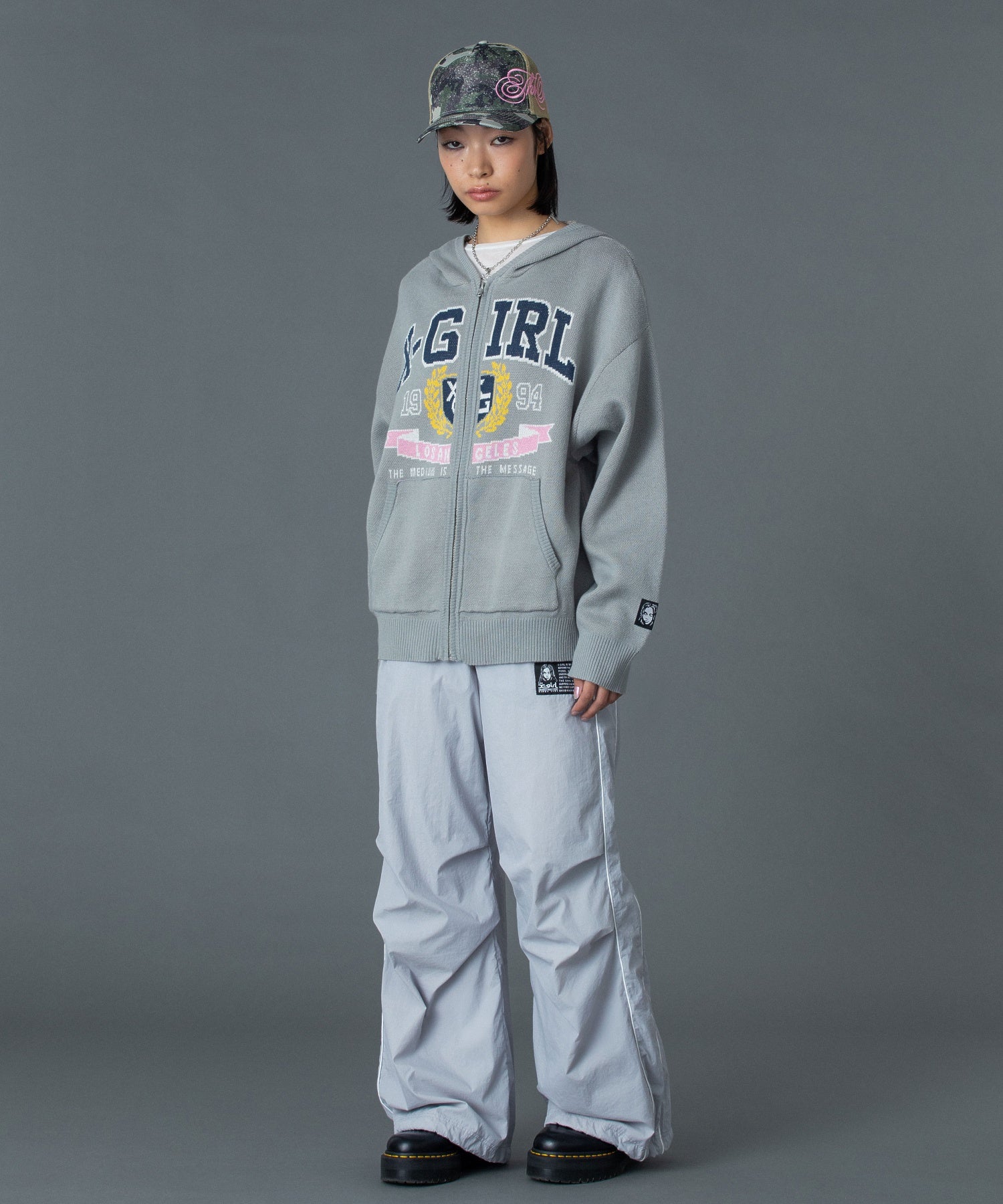 FACE LABEL TRACK PANTS