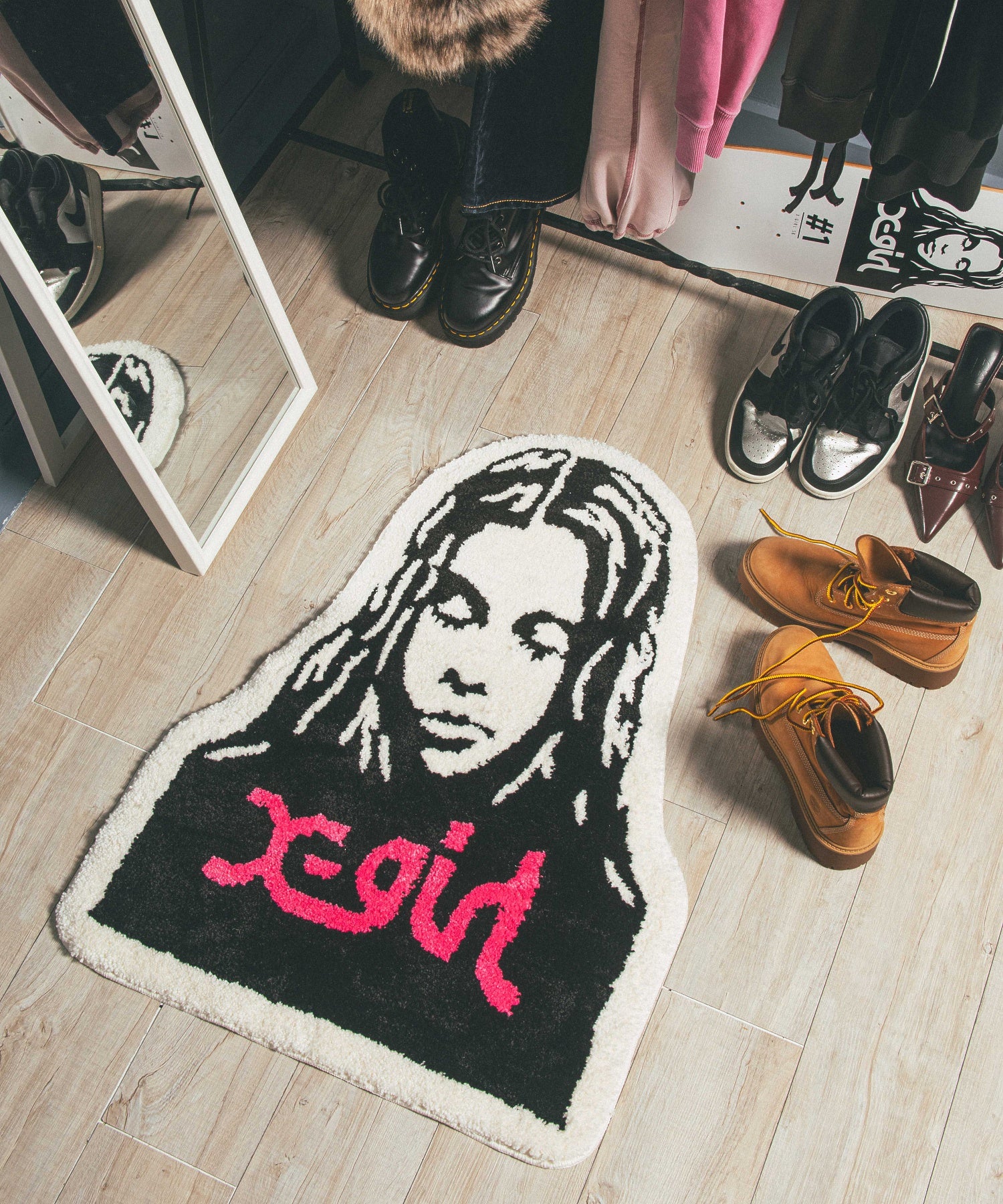【BLACK & GOLD会員限定】FACE RUG