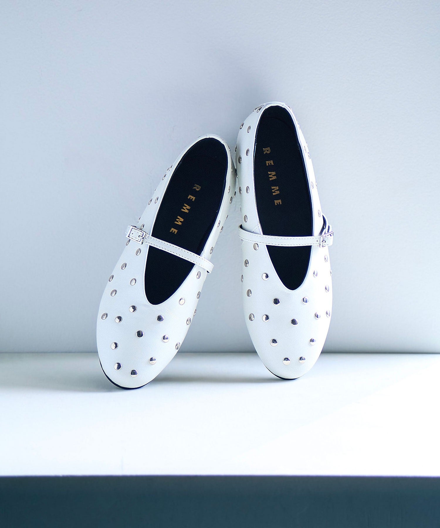 REMME/STUDS MARY JANE PUMPS