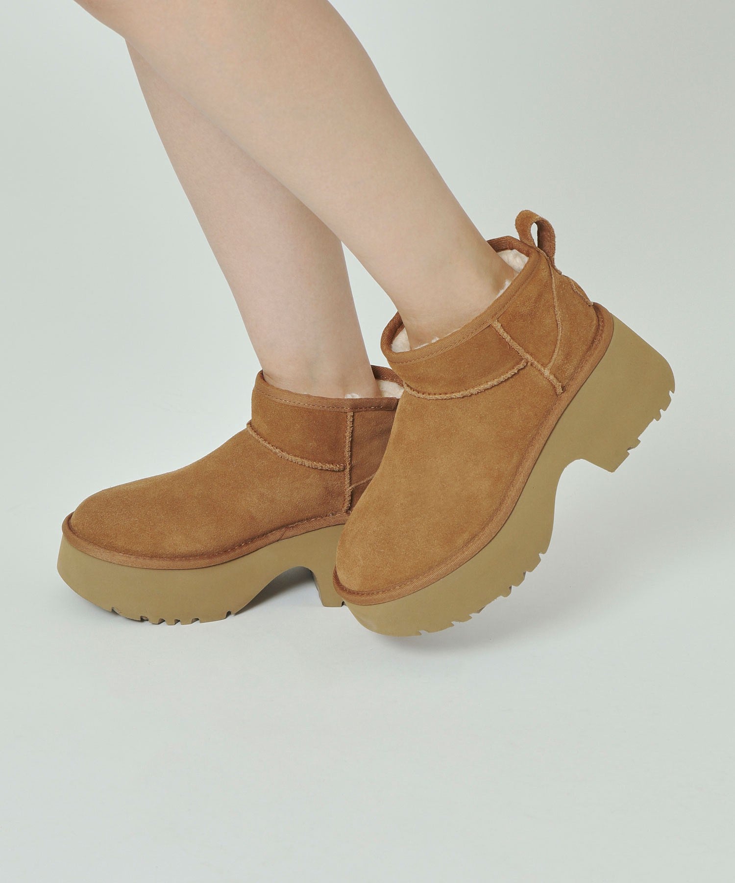UGG/W CLASSIC ULTRA MINI NEW HEIGHTS