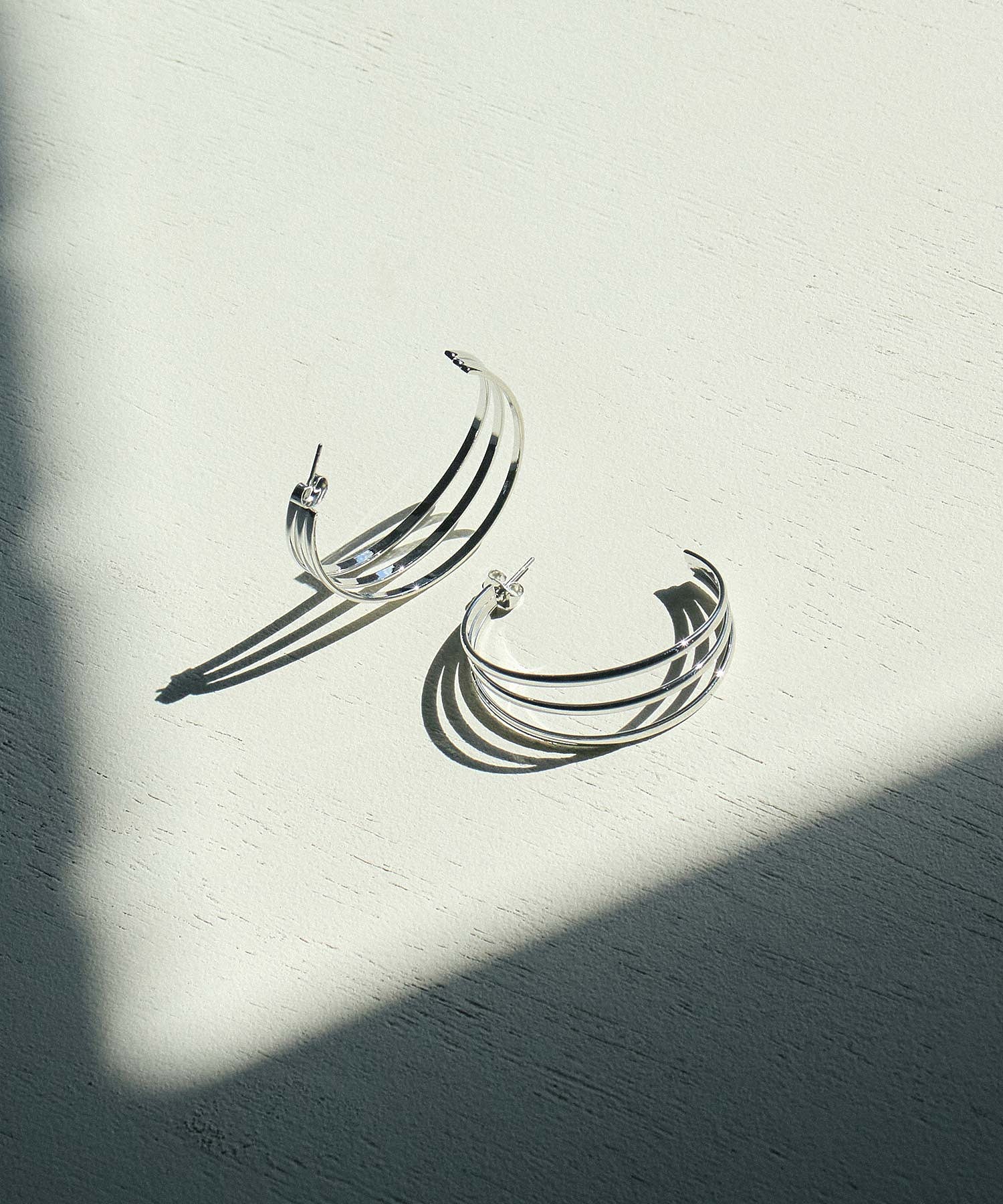THREE LINE PIERCE