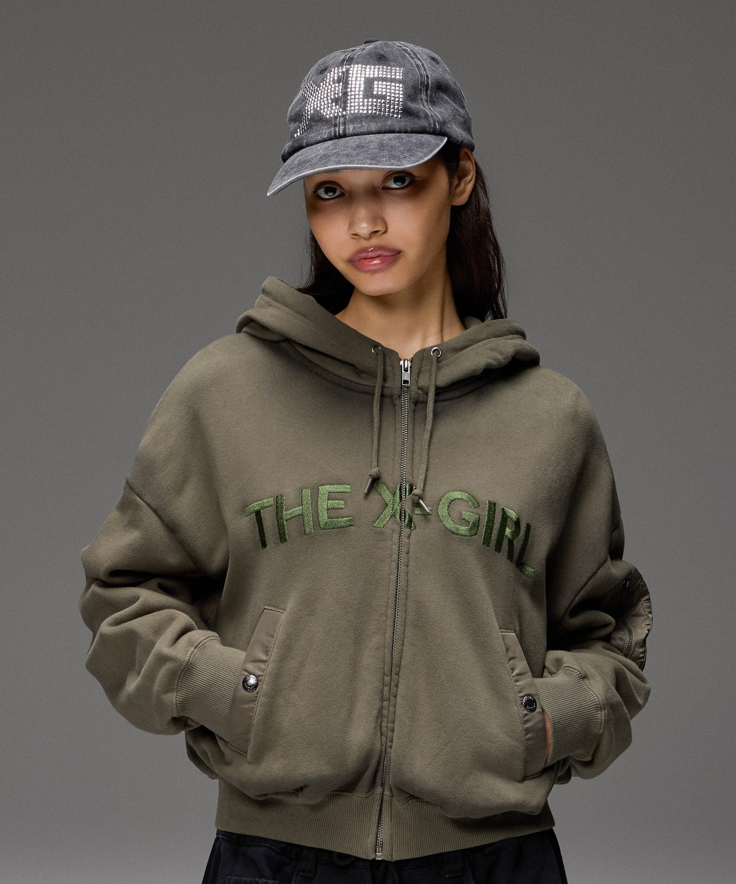 SQUARE STUDDED LOGO 6PANEL CAP