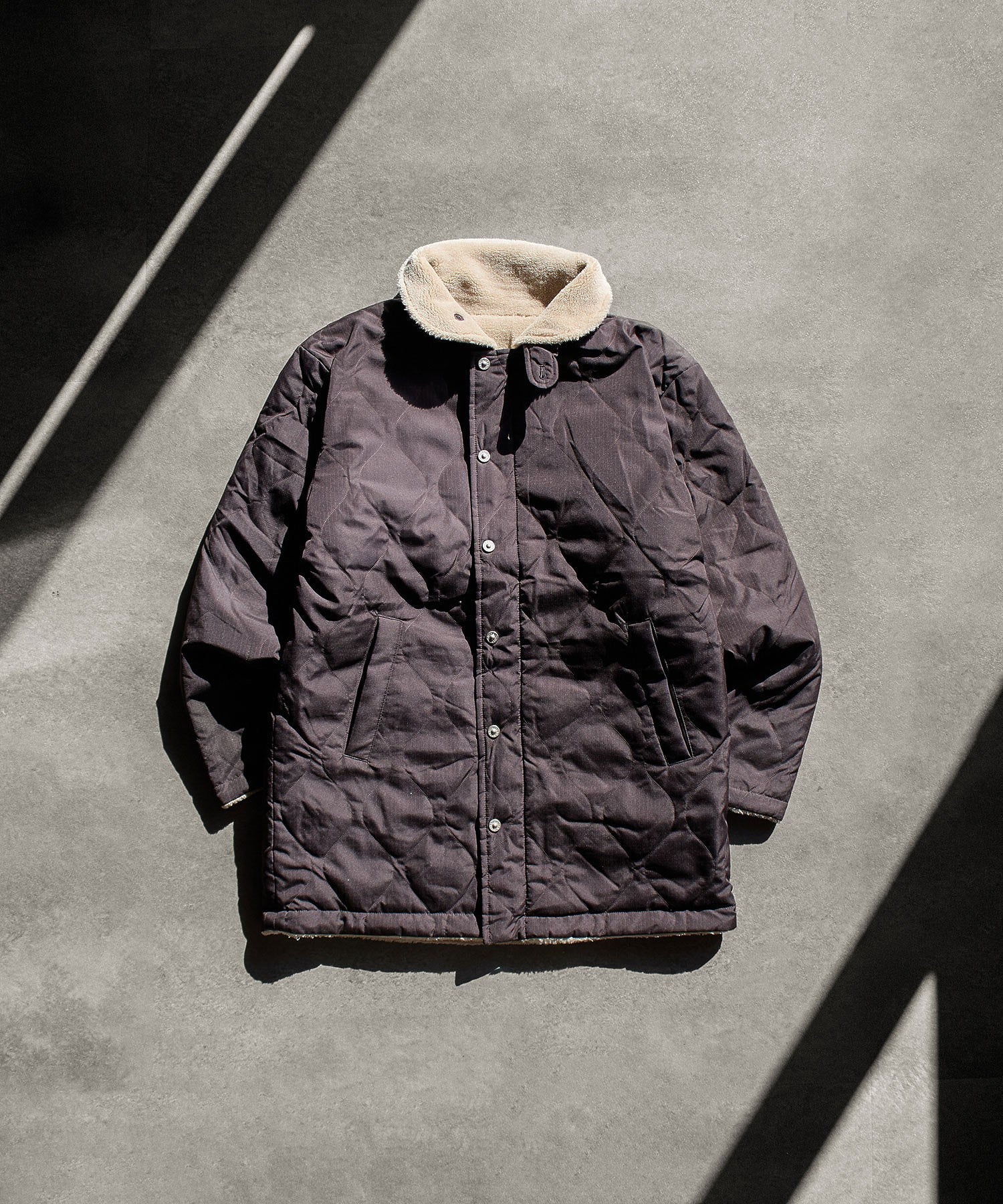 TAION/MILITARY RIVERSIBLE DOWN BOA N-1 TYPE JACKET