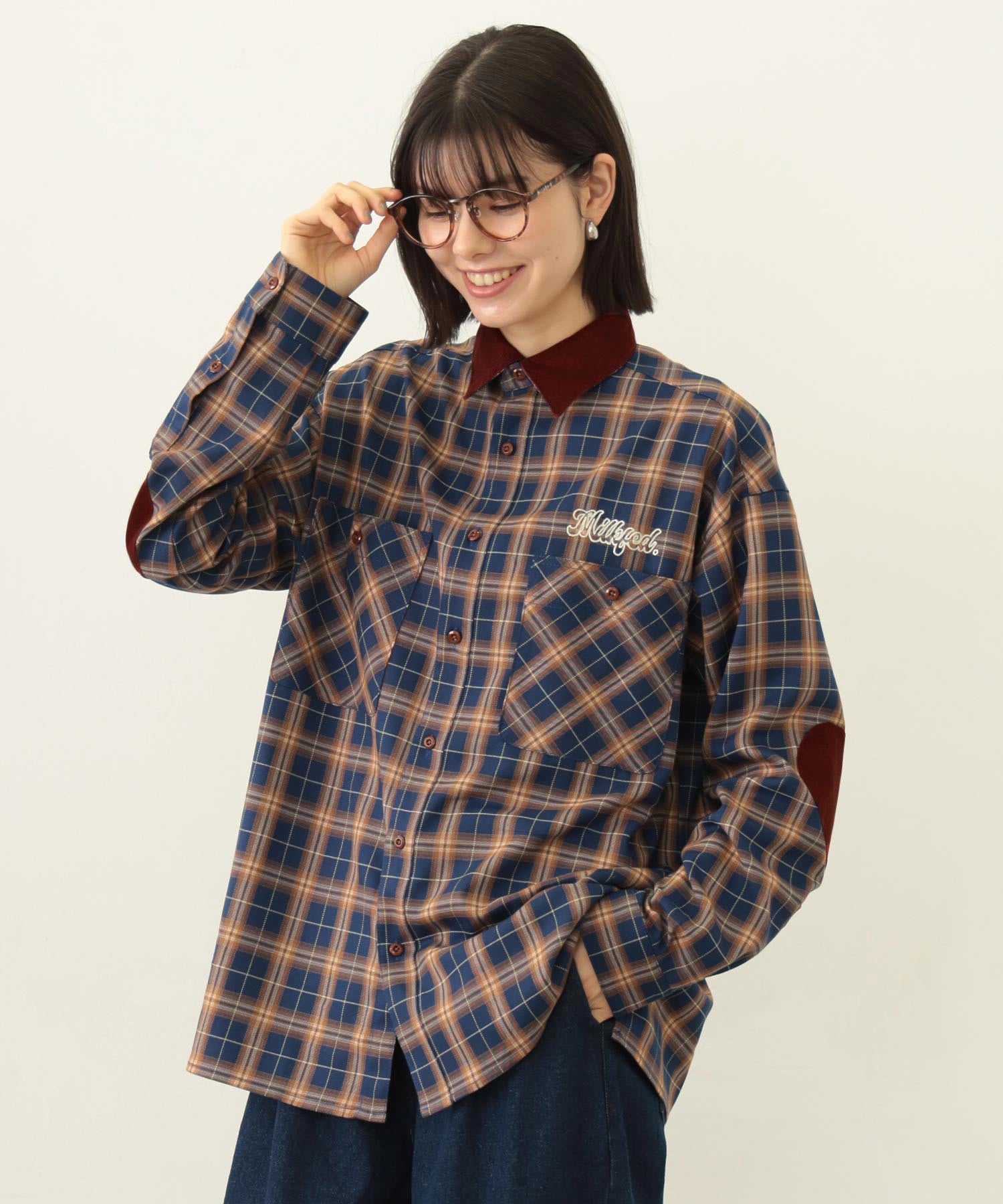 HEART ELBOW PATCH PLAID SHIRT