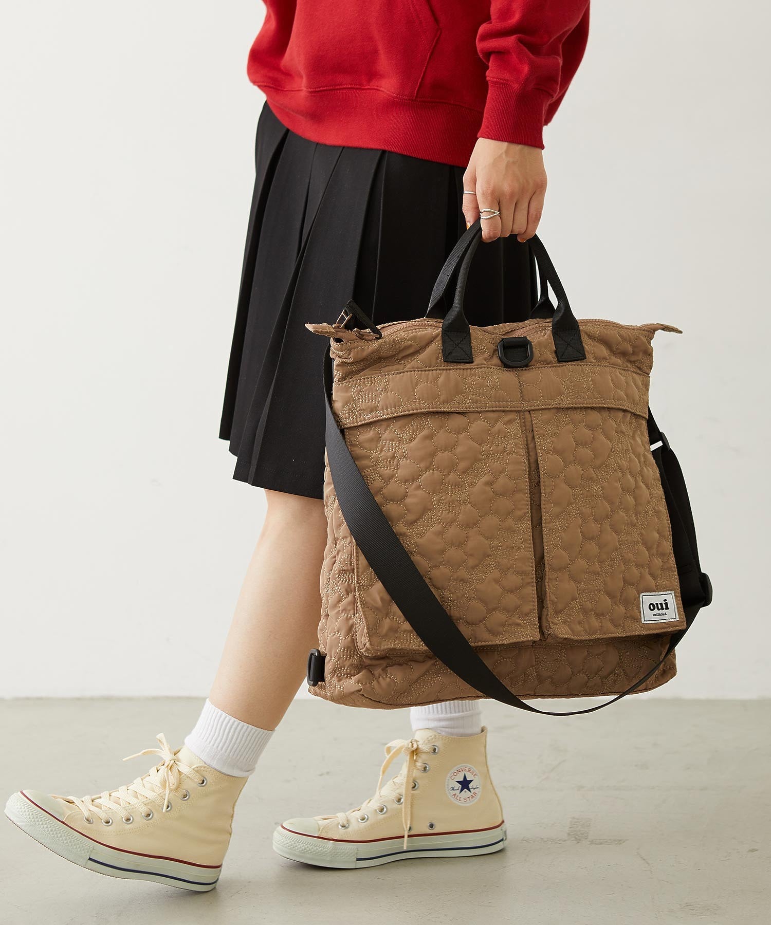 CHERRY QUILTED HELMET BAG