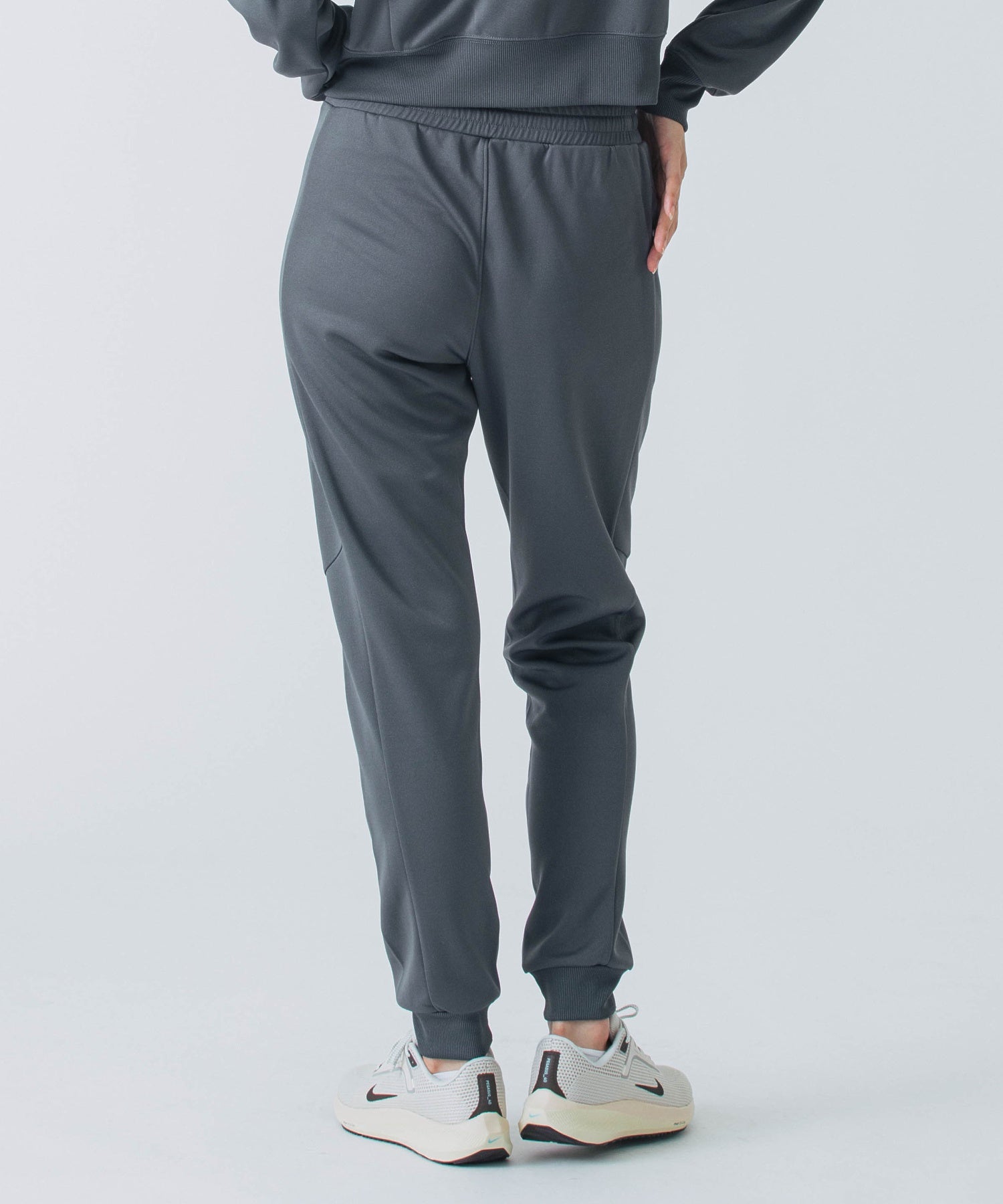 TRACK PANTS