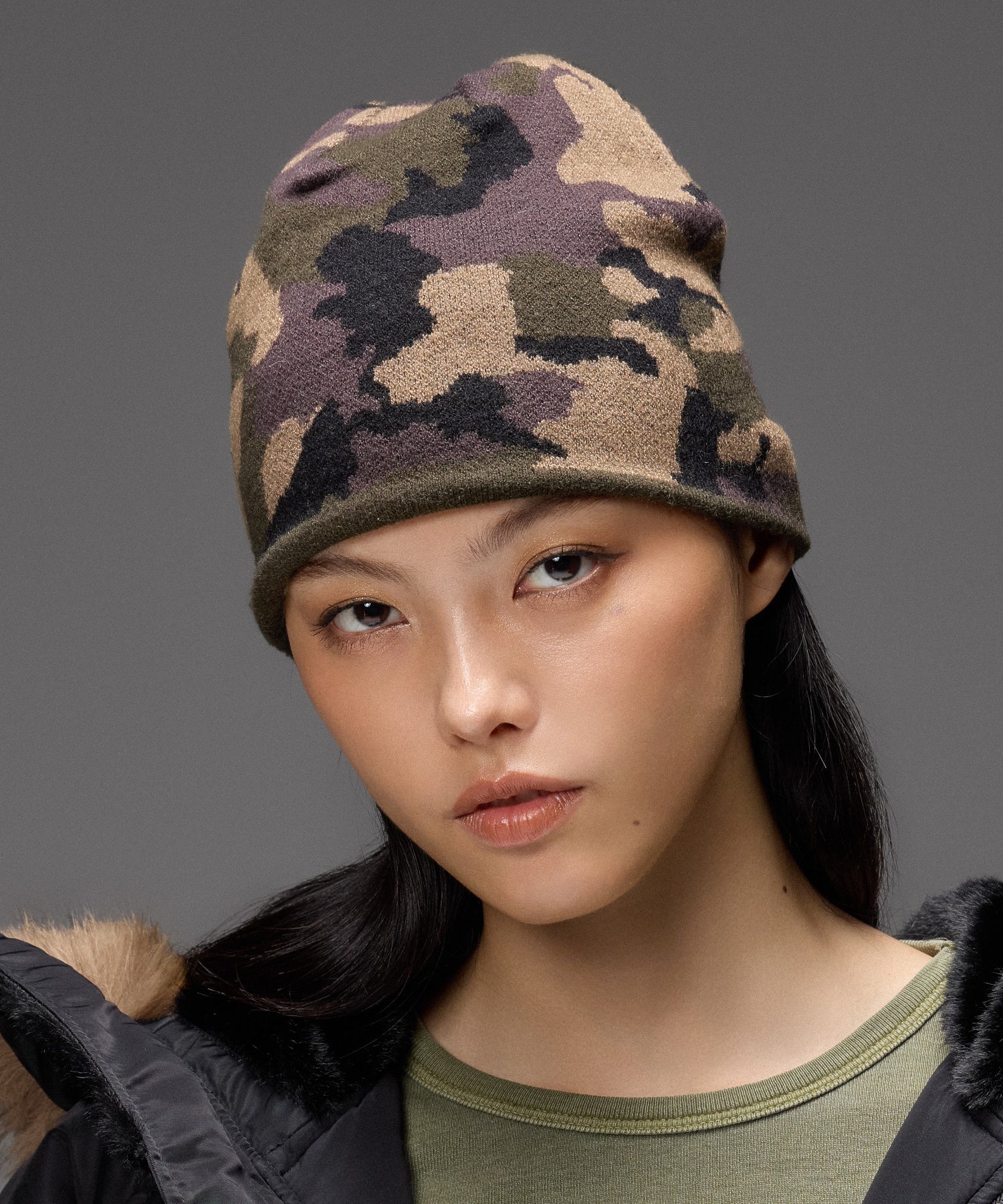 X-GIRL LOGO REVERSIBLE JACQUARD BEANIE