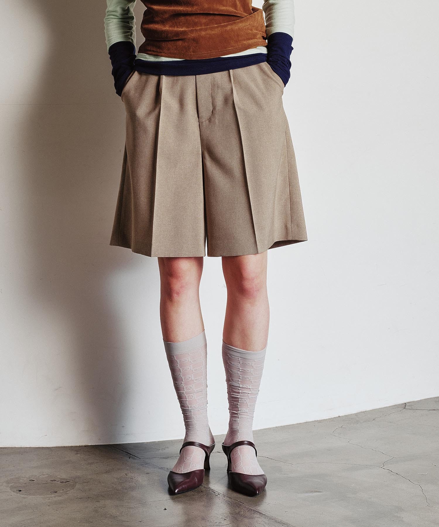 POINTED  BELT MULE