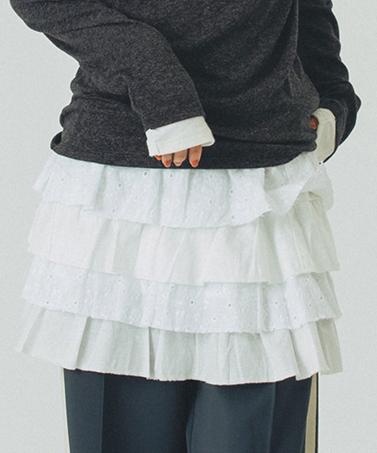 LACE SKIRT