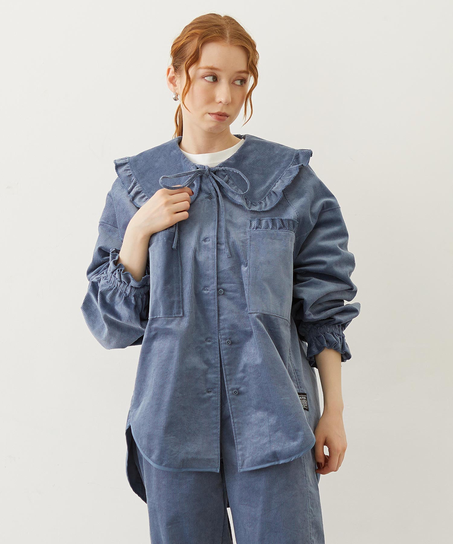 BIG COLLAR CORDUROY SHIRT