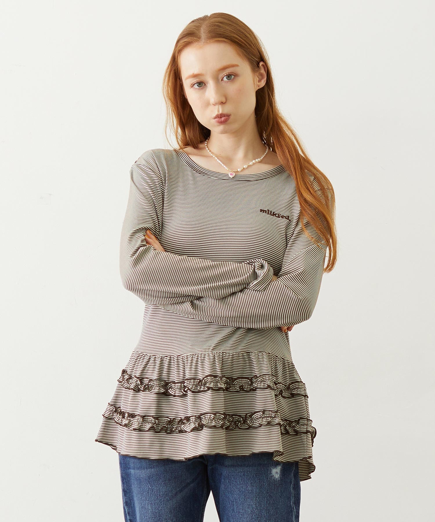 RUFFLE HEM L/S TOP