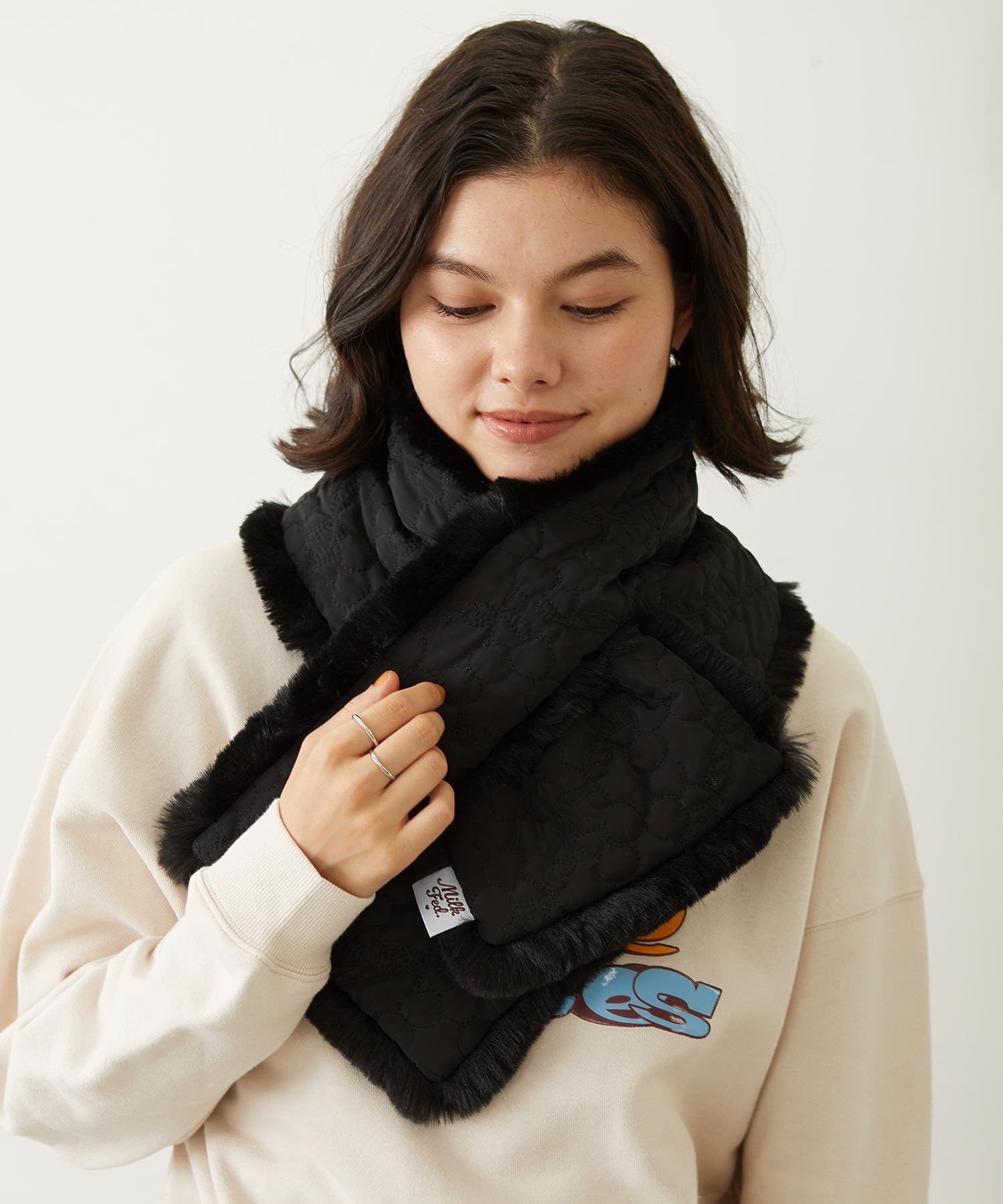 CHERRY QUILTED REVERSIBLE NYLON SCARF