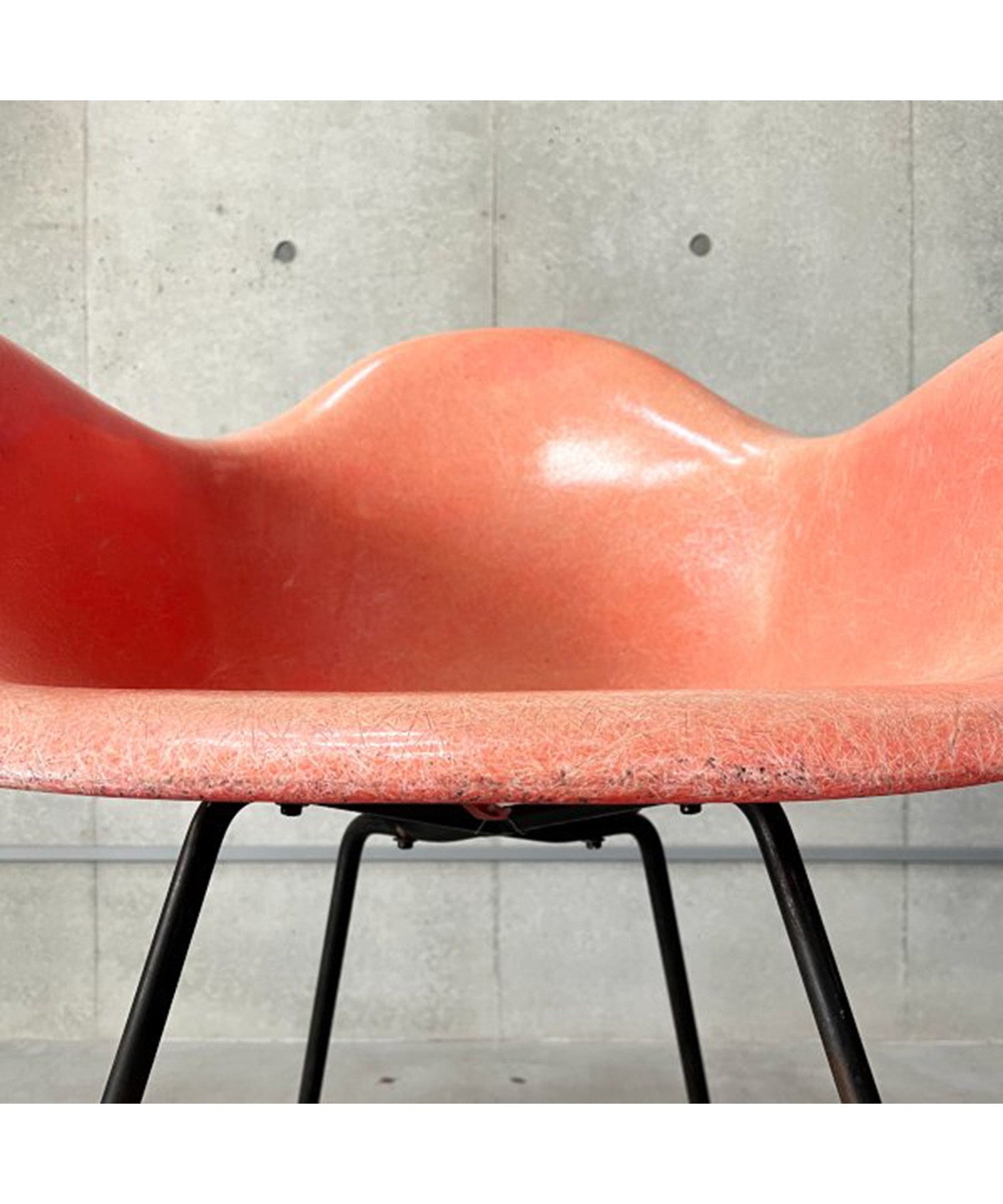 HermanMiller Arm Shell 1st Model / Red Orange