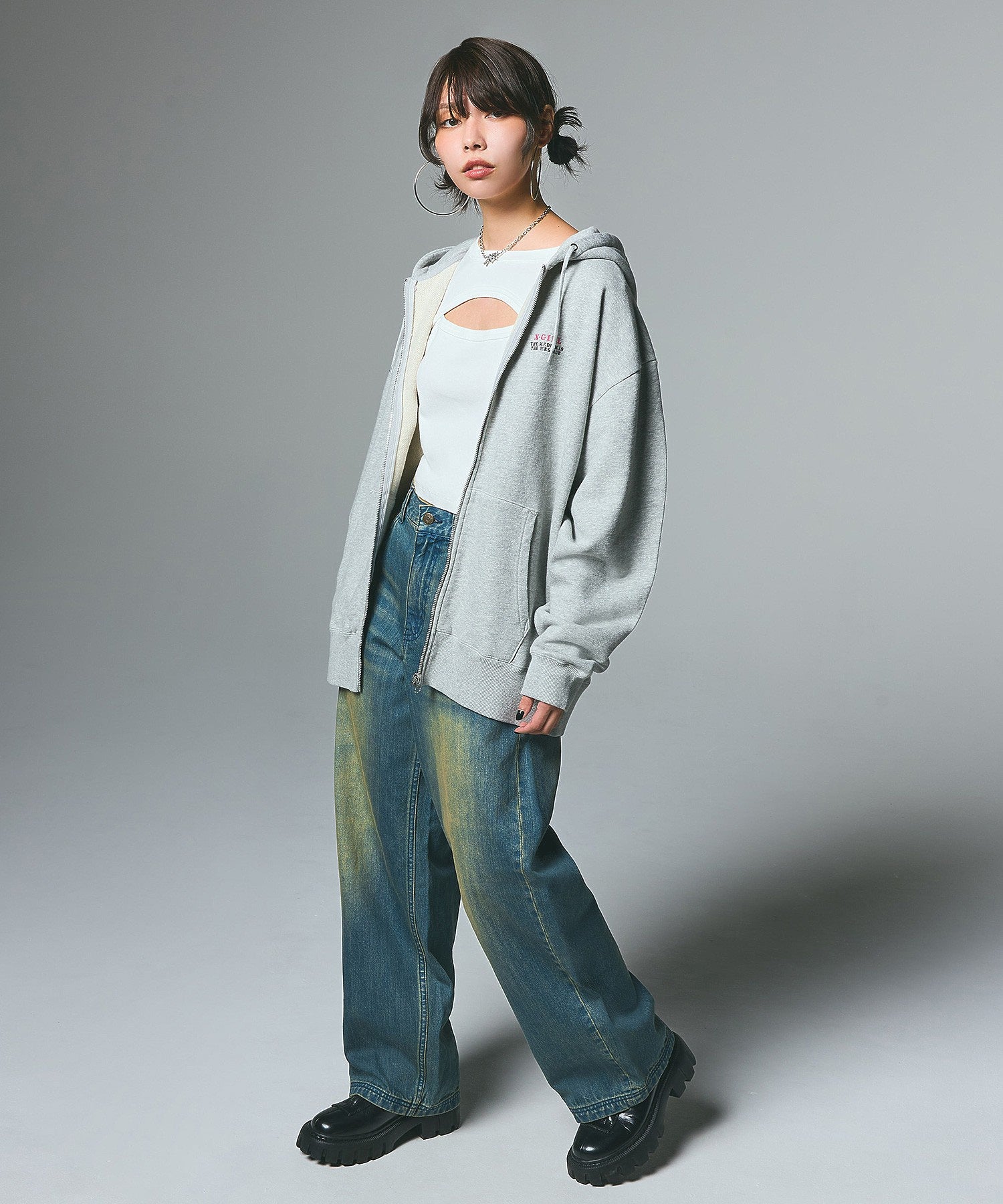 CIRCLE LOGO AND FACE ZIP UP SWEAT HOODIE