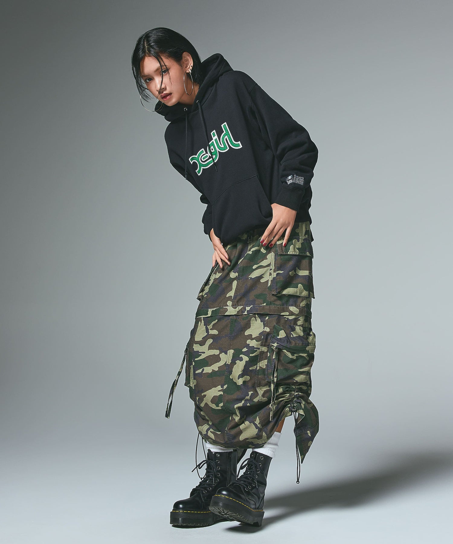 CONVERTIBLE CARGO SKIRT