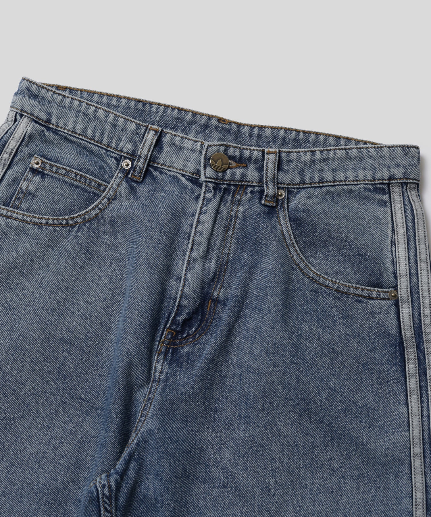 adidas/アディダス/FB ADICOLOR LIGHT WASH DENIM SHORTS HM366