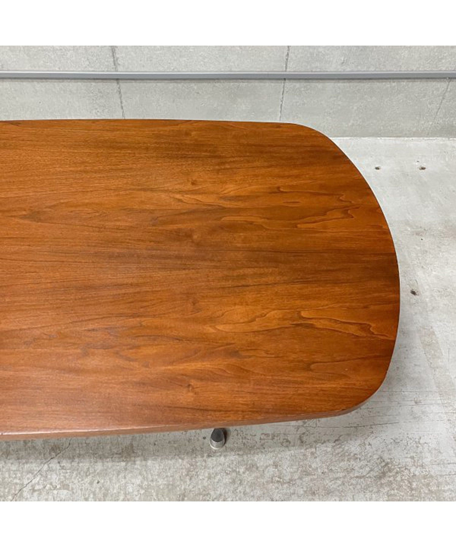 HermanMiller Eames Oval Top Coffee Table