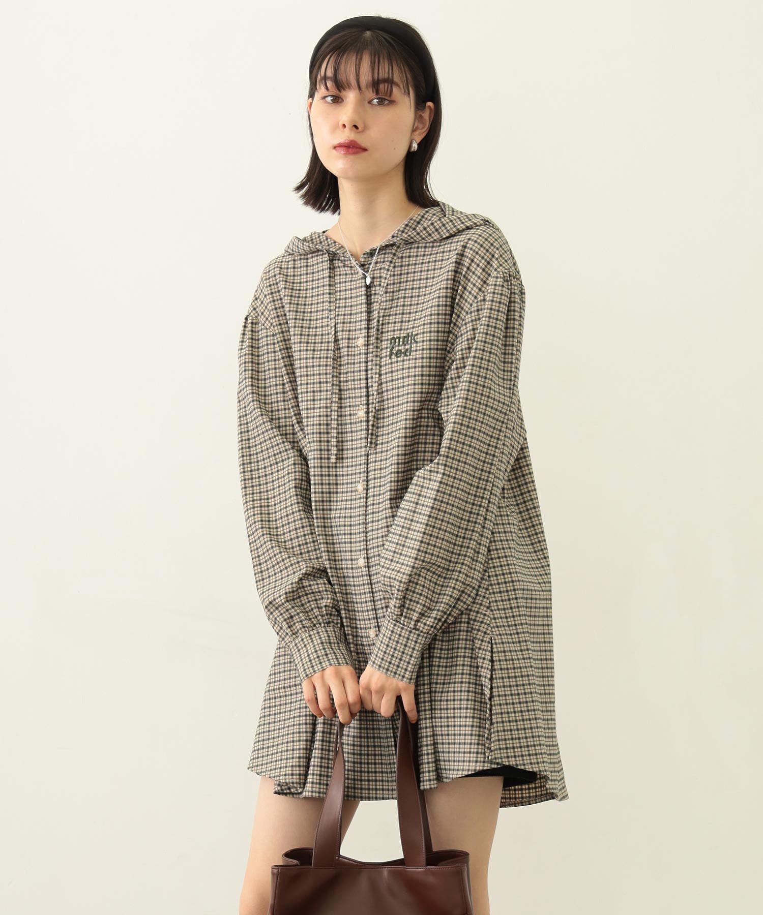 VOLUME SLEEVE HOODED BLOUSE