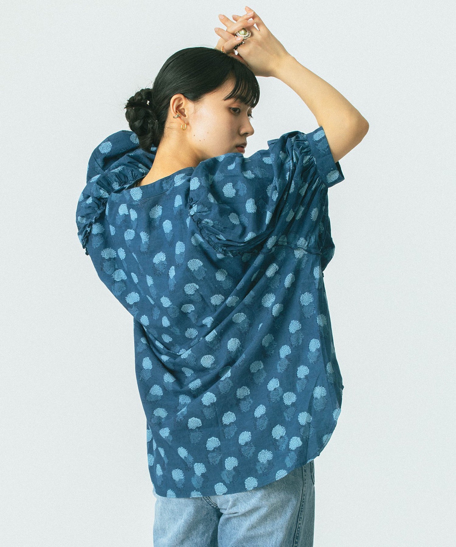 GENE HEAVENS/INDIGO FLOWER SHIRTS