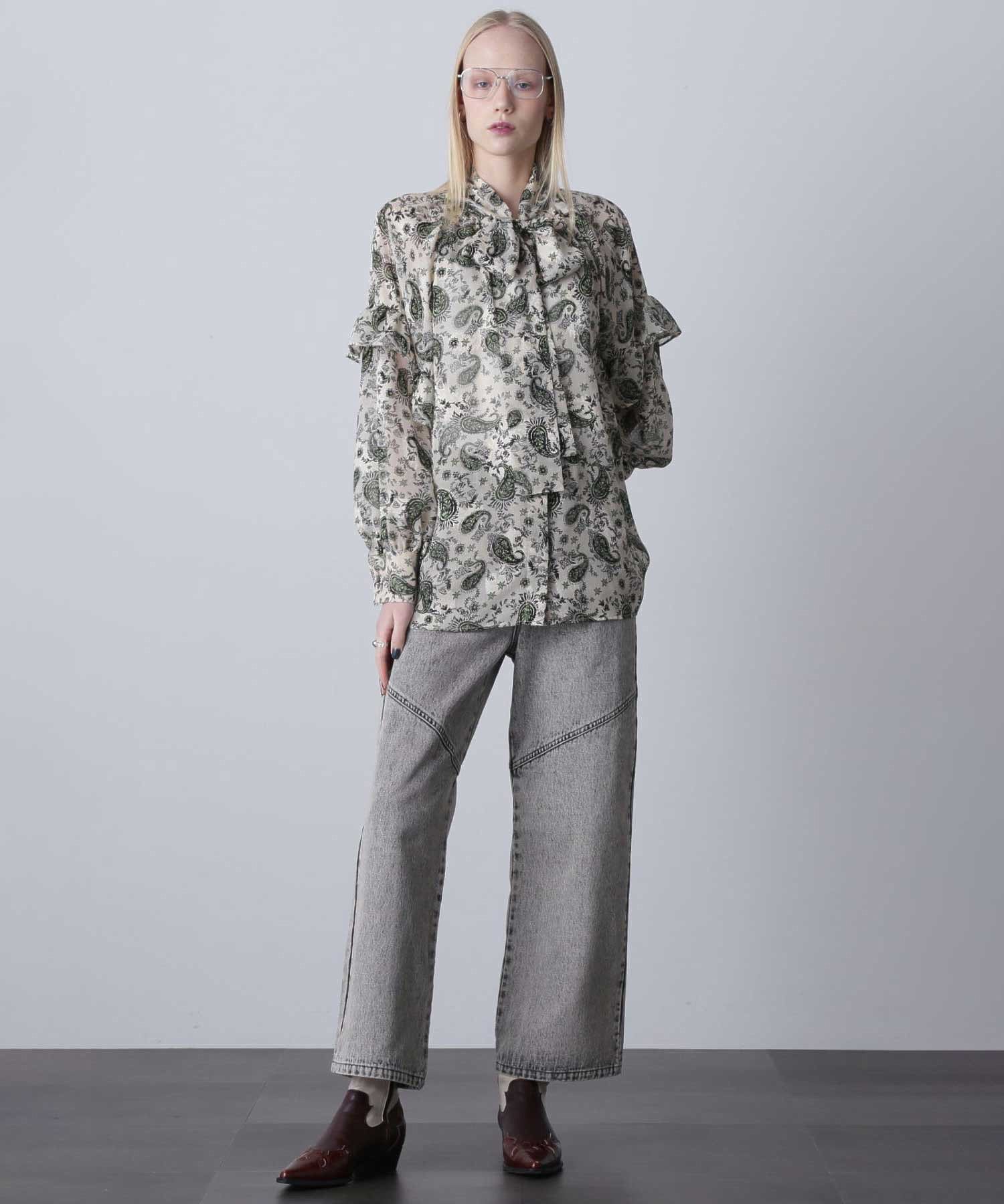 ジャガードプリントブラウス