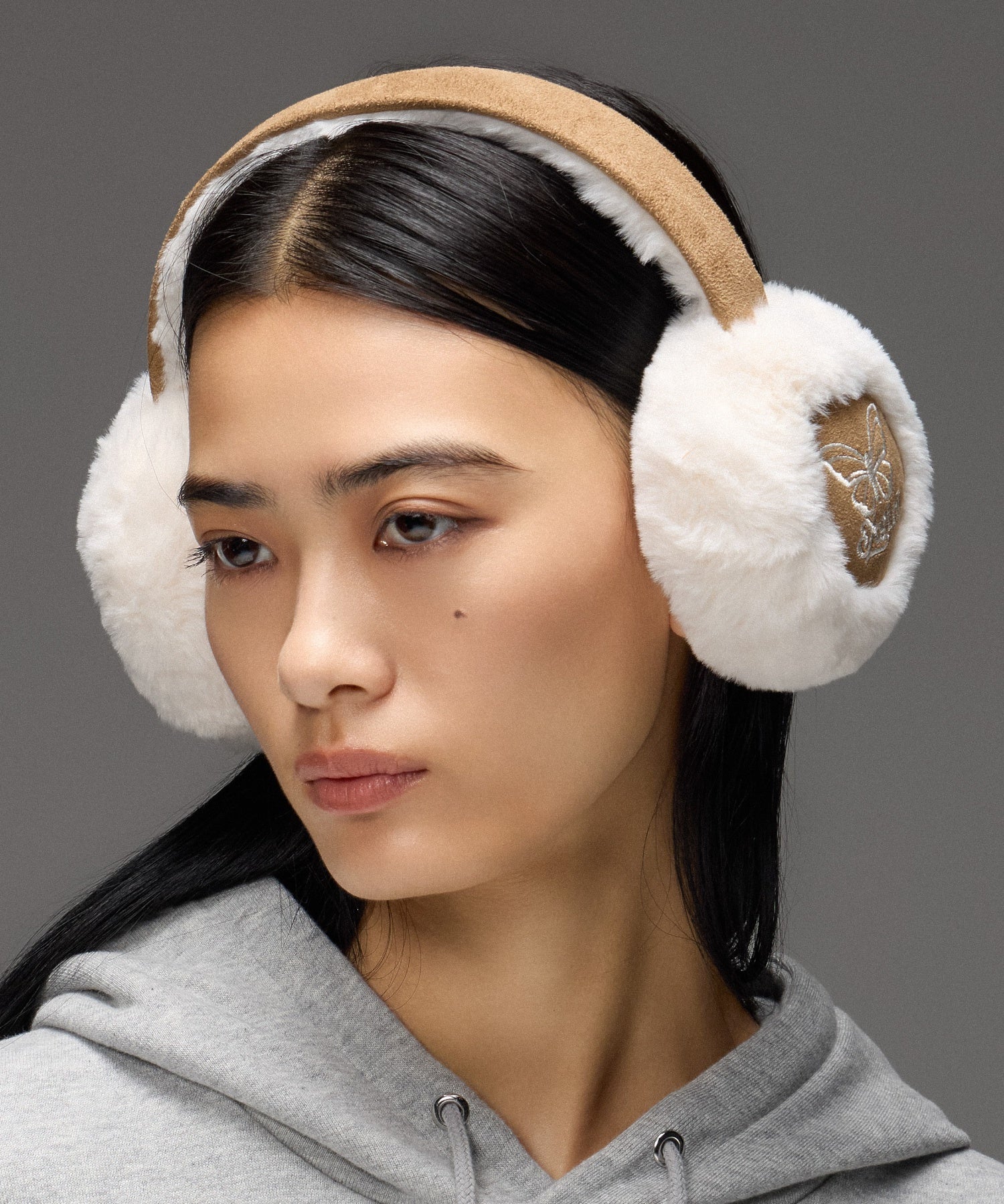 BUTTERFLY LOGO EARMUFFS