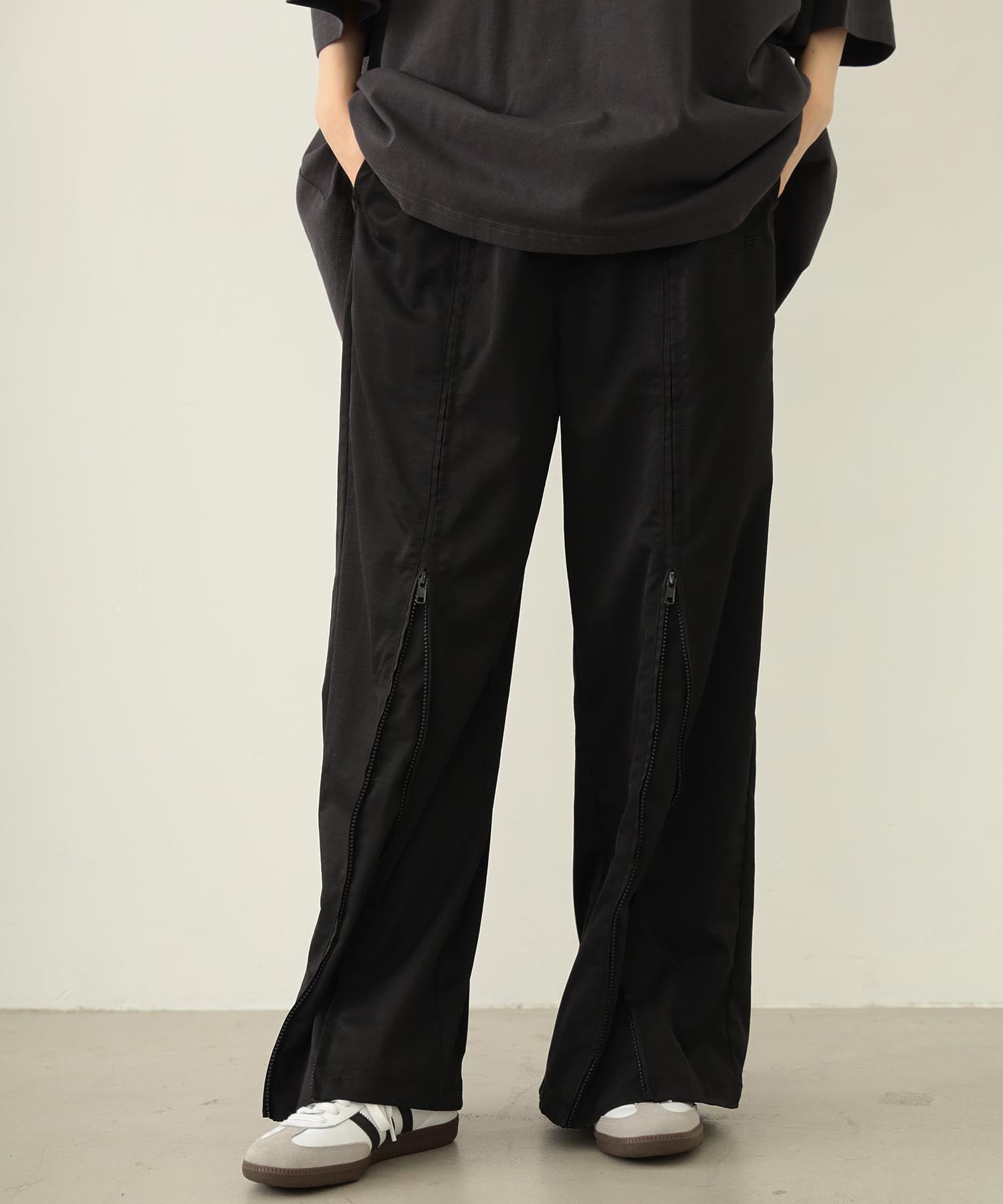 FRONT LINE ZIP UP PANTS