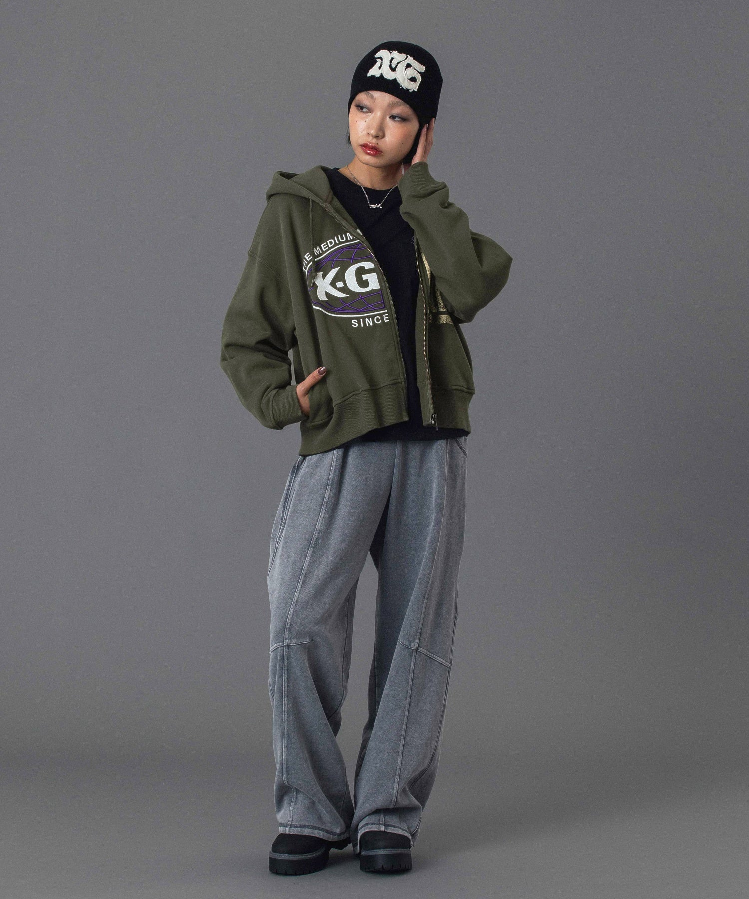 PANELED GRAPHIC ZIP UP SWEAT HOODIE