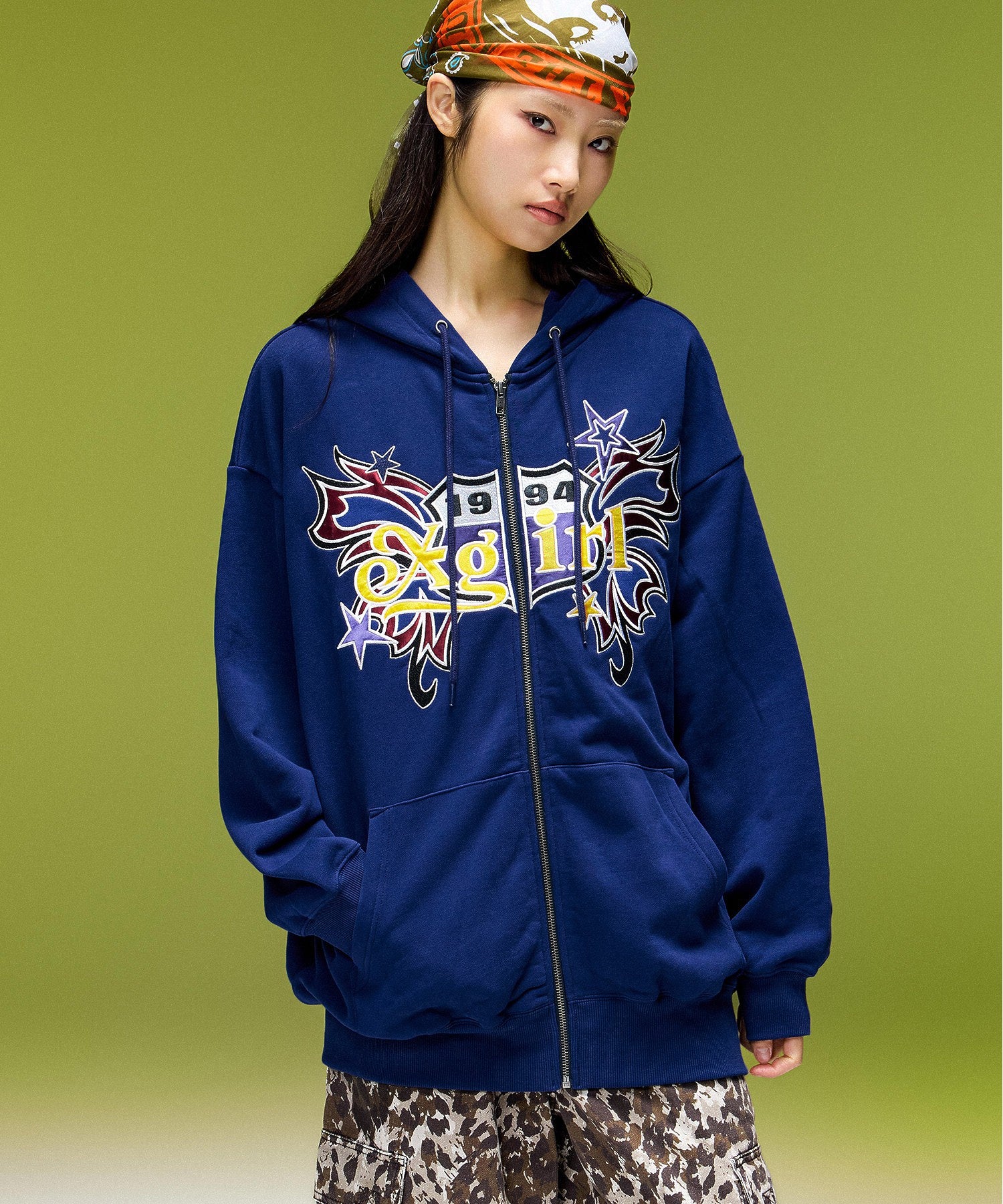 BUTTERFLY EMBLEM ZIP UP SWEAT HOODIE