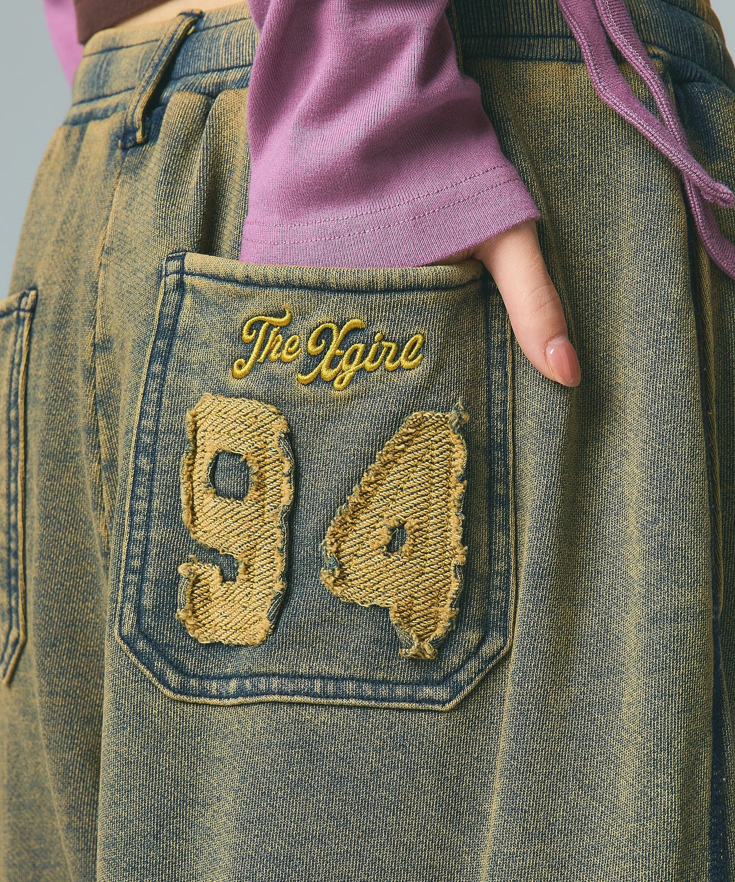 OVERDYED NUMBER PATCH CARGO SWEATPANTS