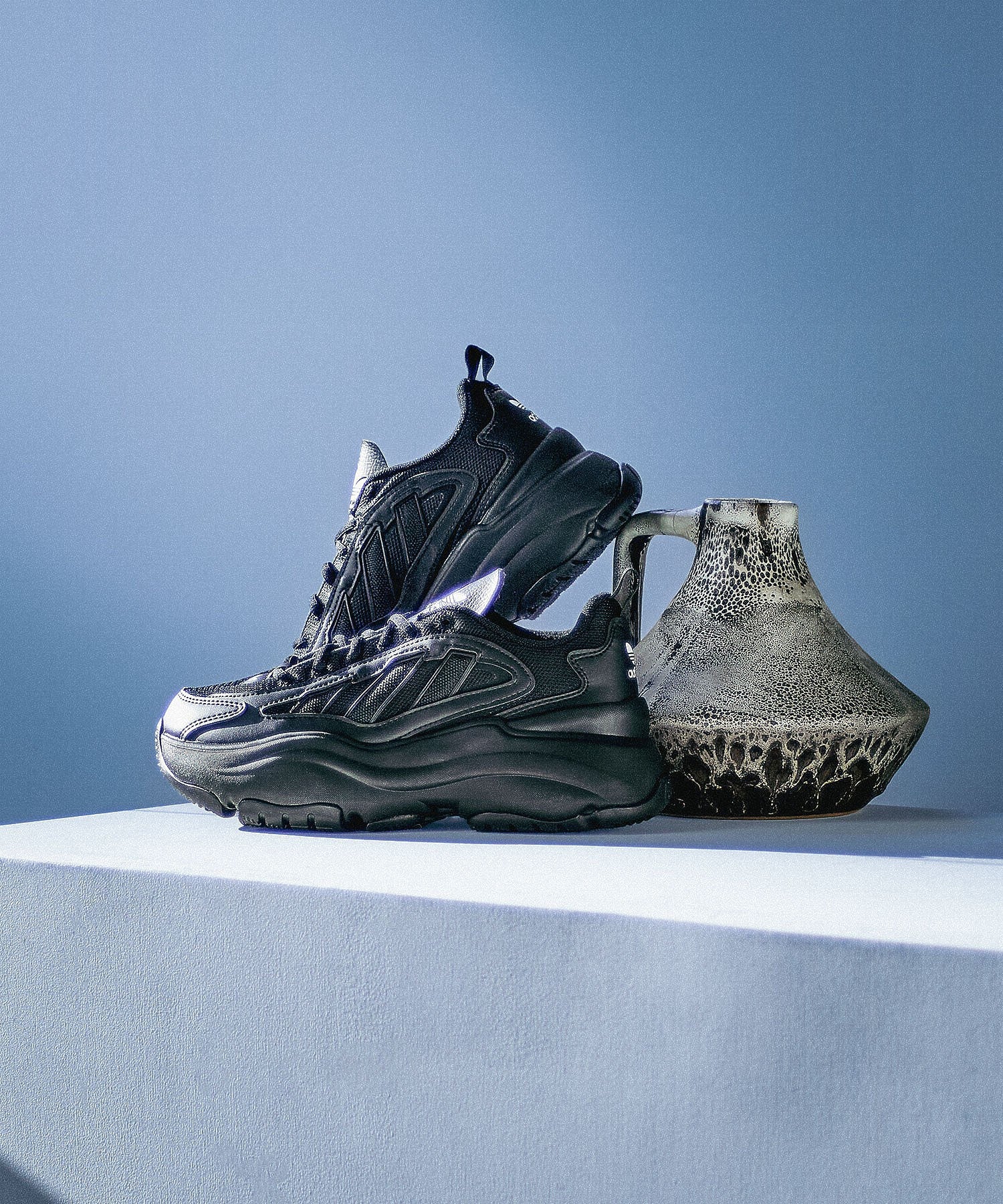 ADIDAS/OZGAIA W
