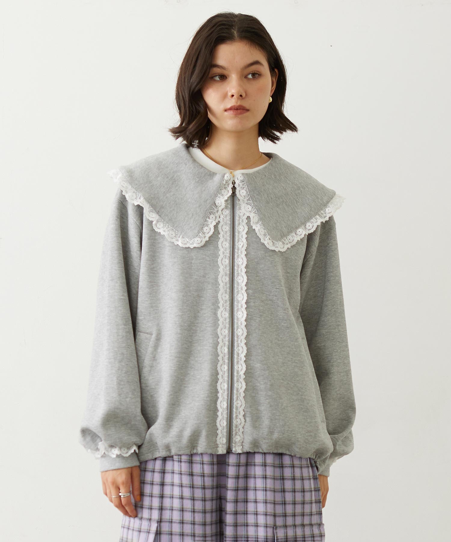 BIG COLLAR LACE JACKET