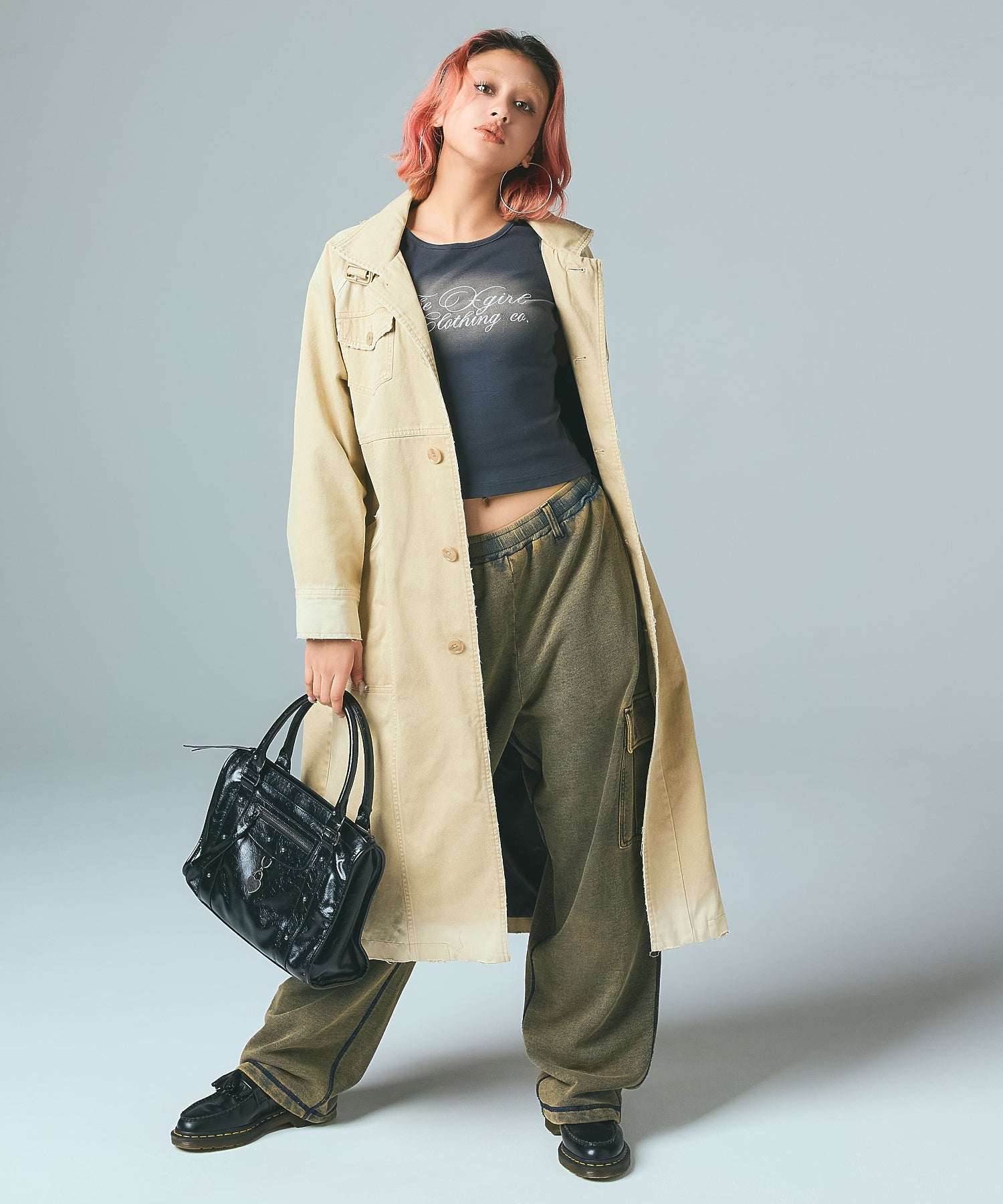 SPRAY AND CURSIVE SCRIPT LOGO S/S BABY TEE